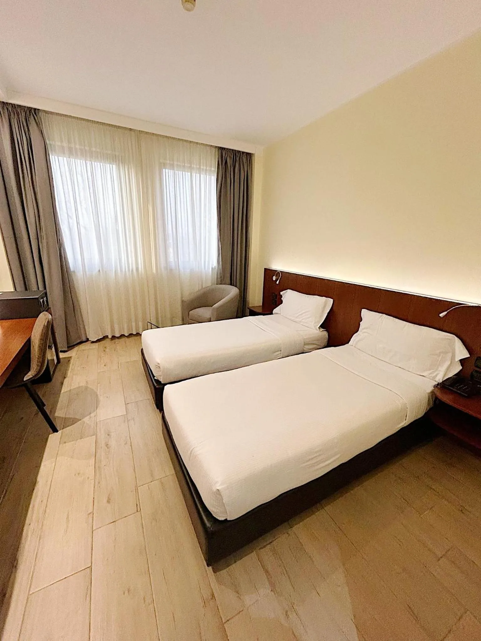 Bed in iH Hotels Milano Blu Visconti