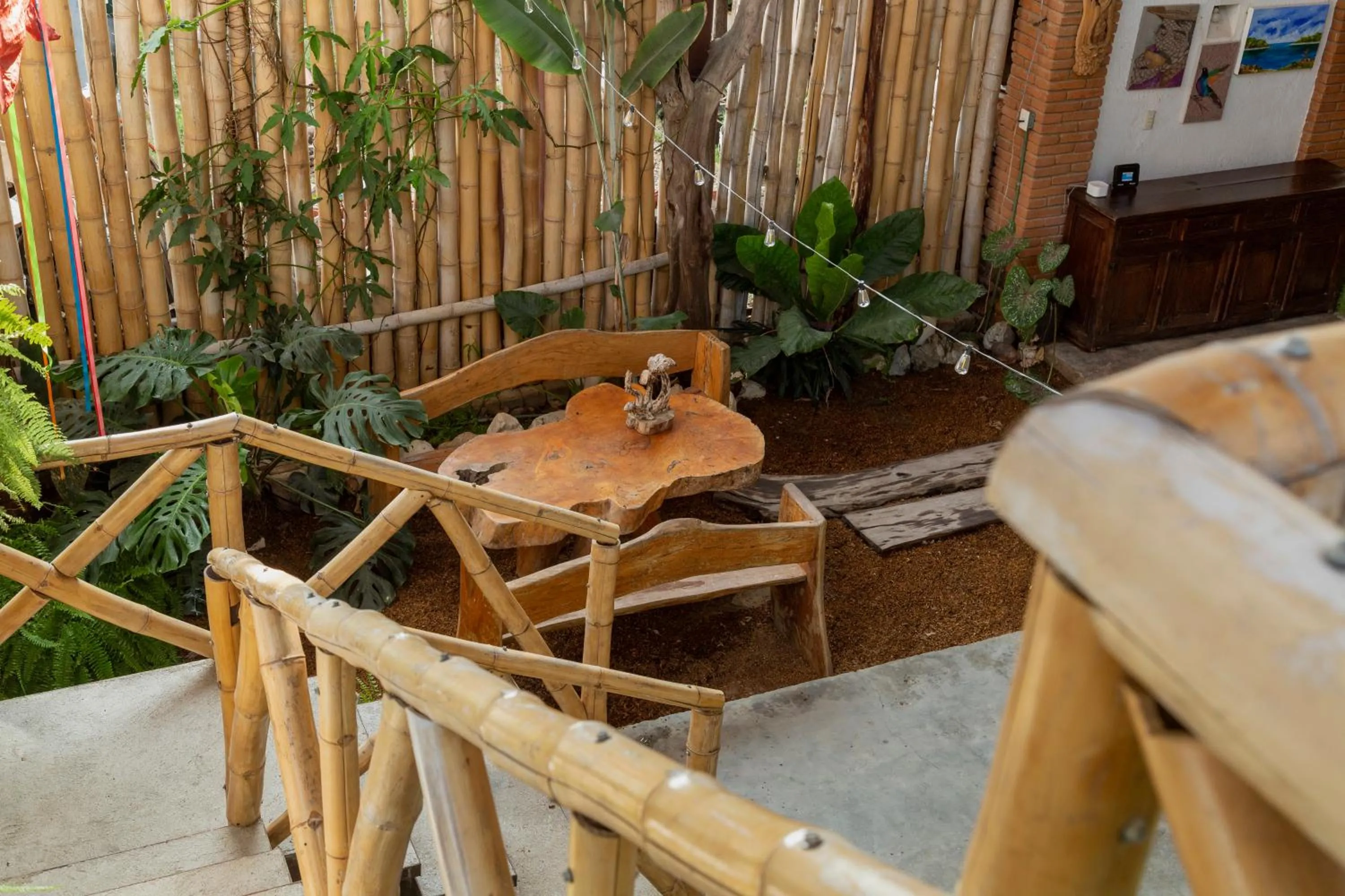 Patio in Hotel Casa Lasibe Café