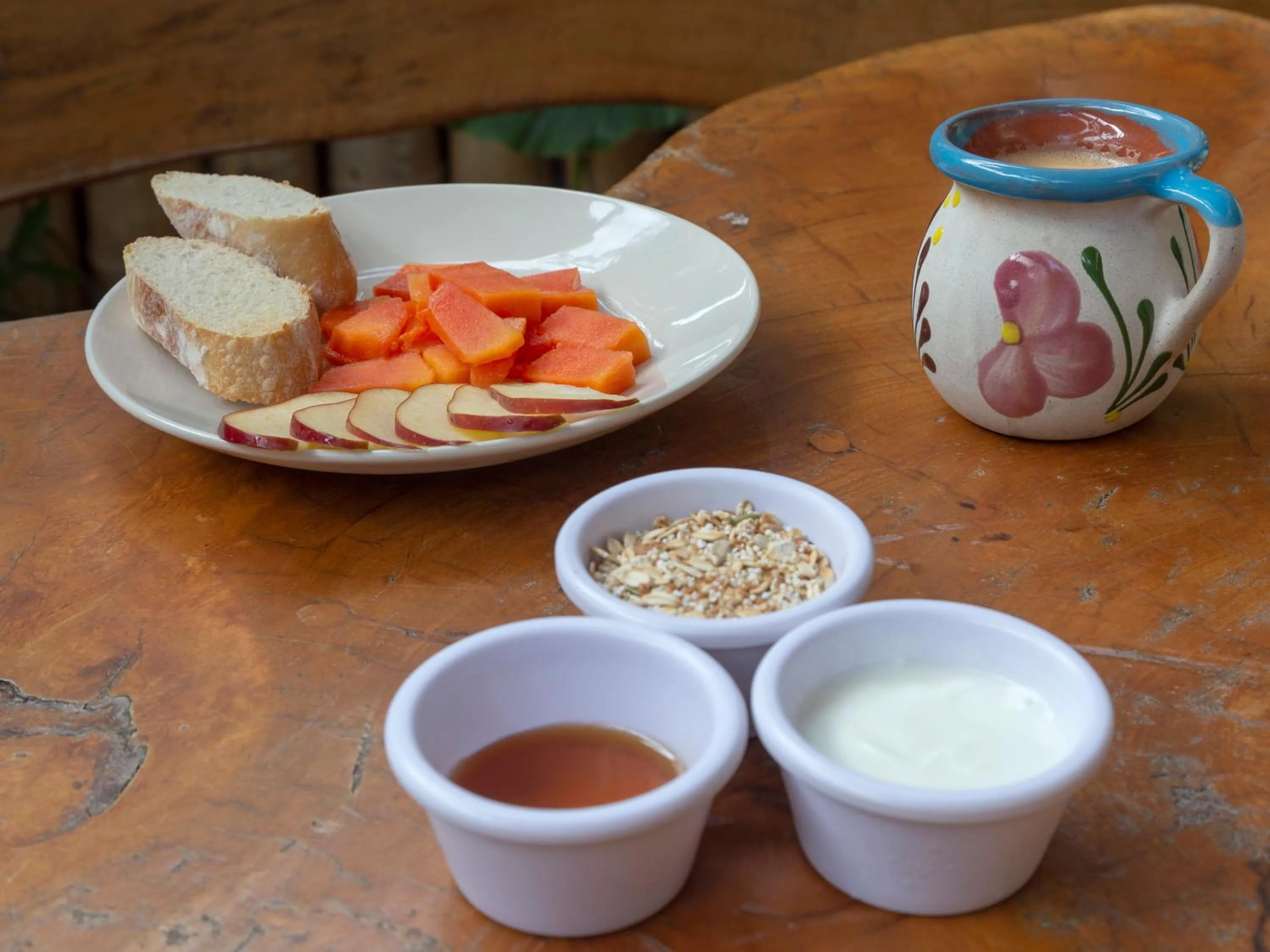 Food and drinks in Hotel Casa Lasibe Café