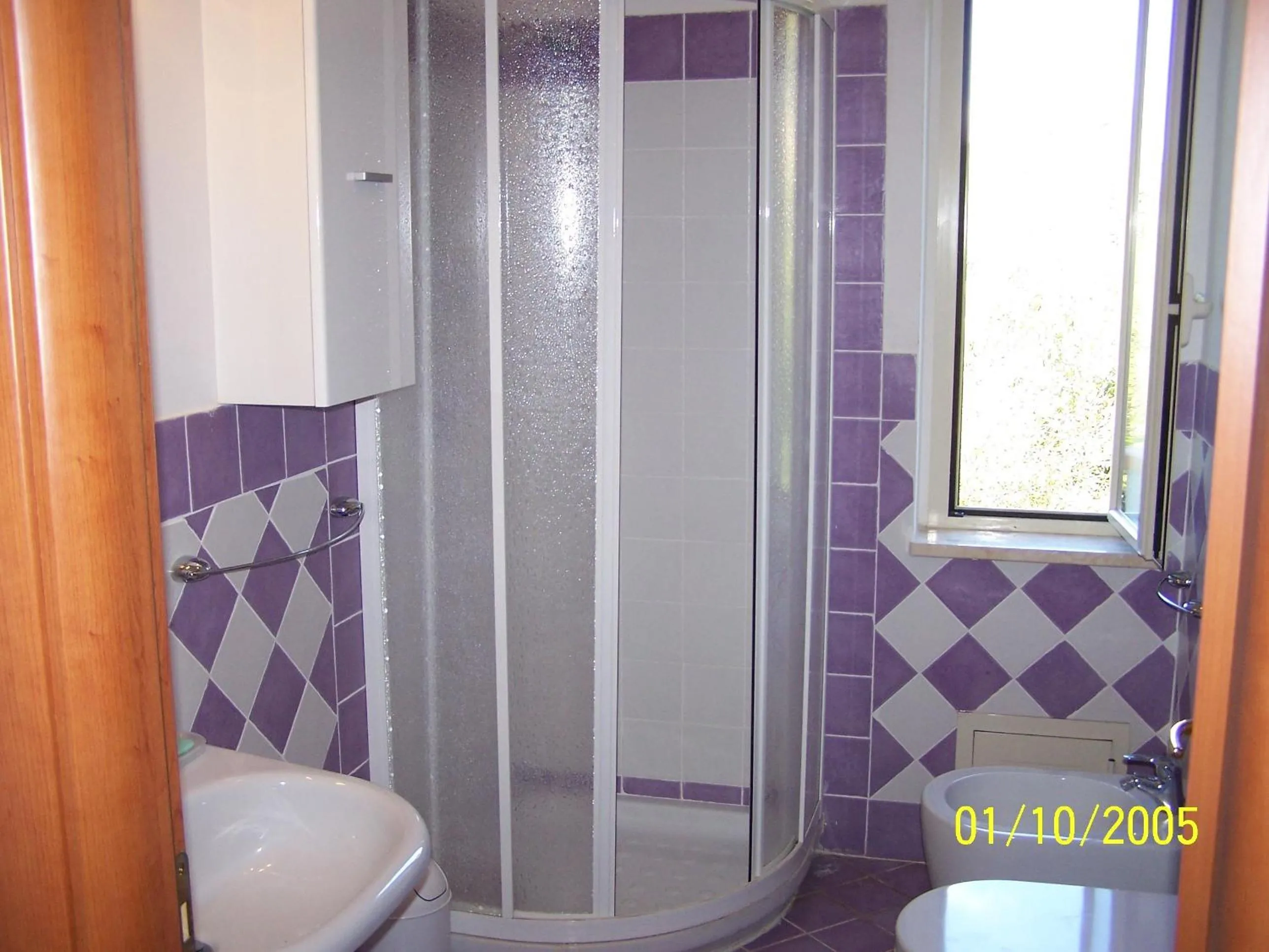 Bathroom in Residence Floritalia - Ricarica auto elettriche