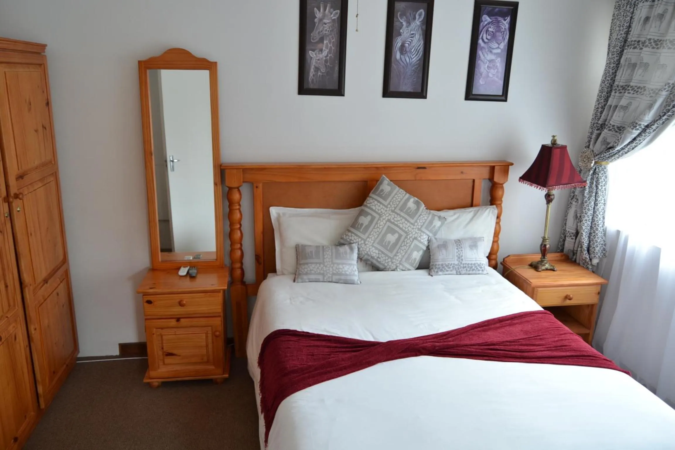 Bed in Kimberley Manor Guesthouse