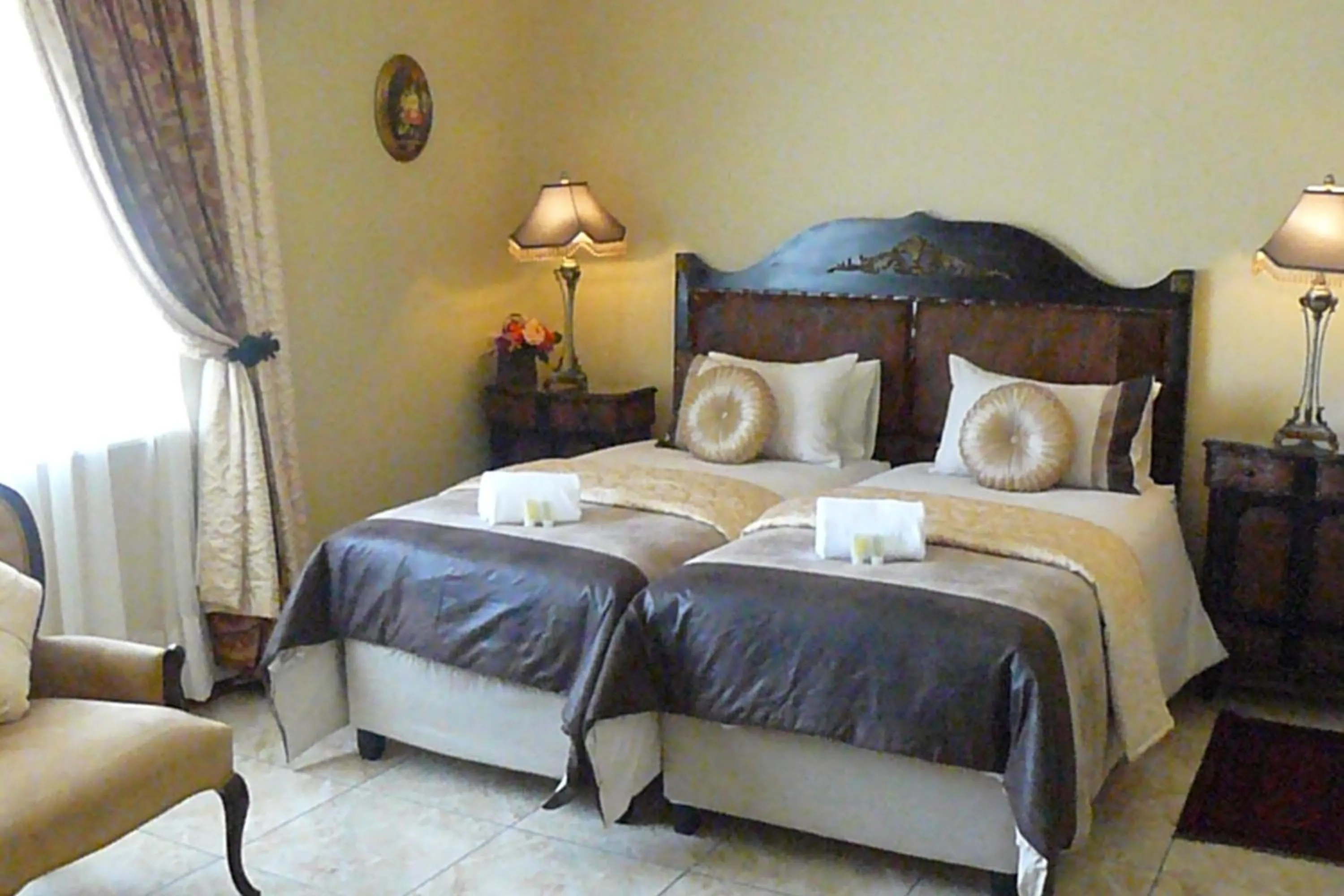 Bed in Kimberley Manor Guesthouse