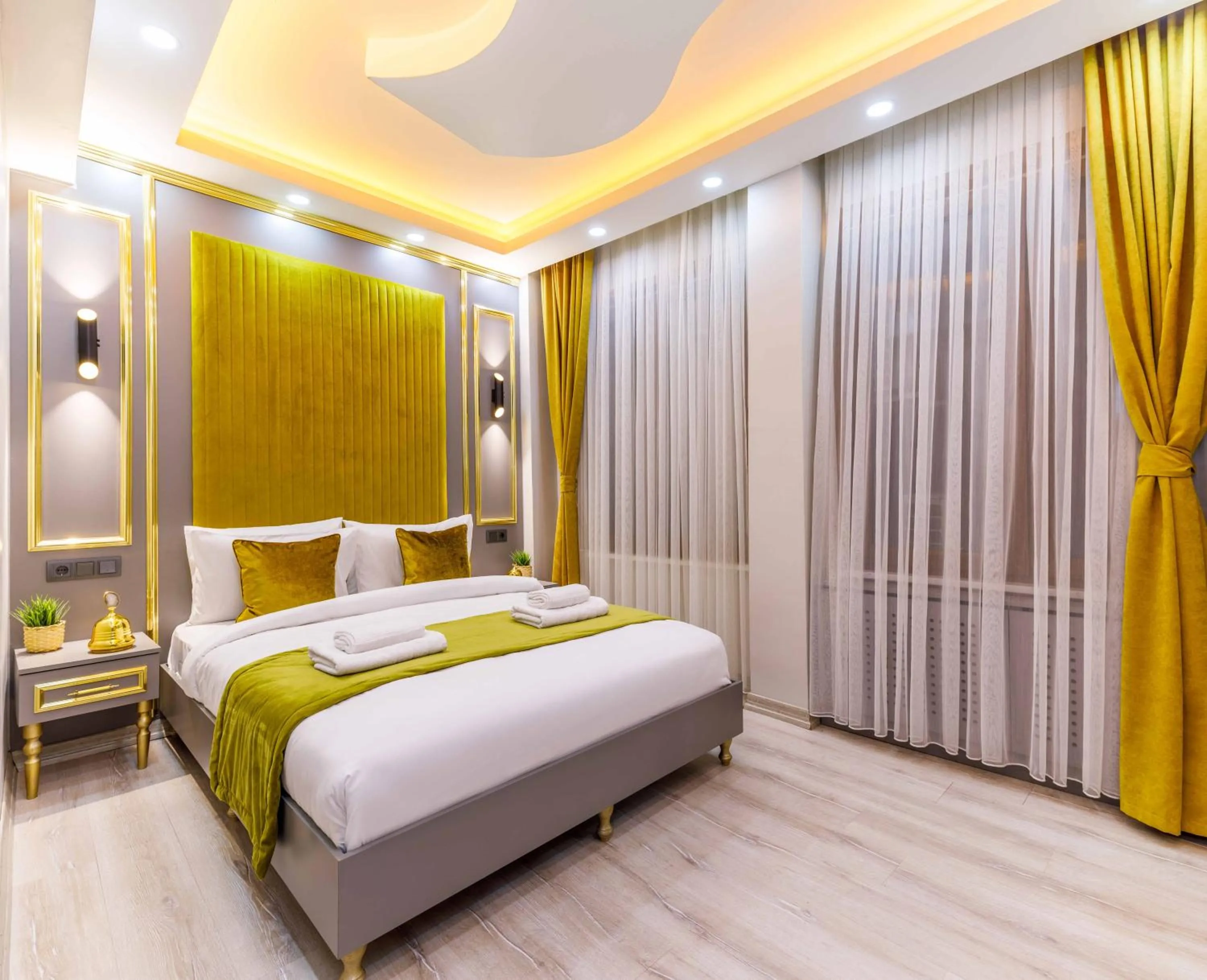 Bed in Santa Rio Gold Taxim Hotel