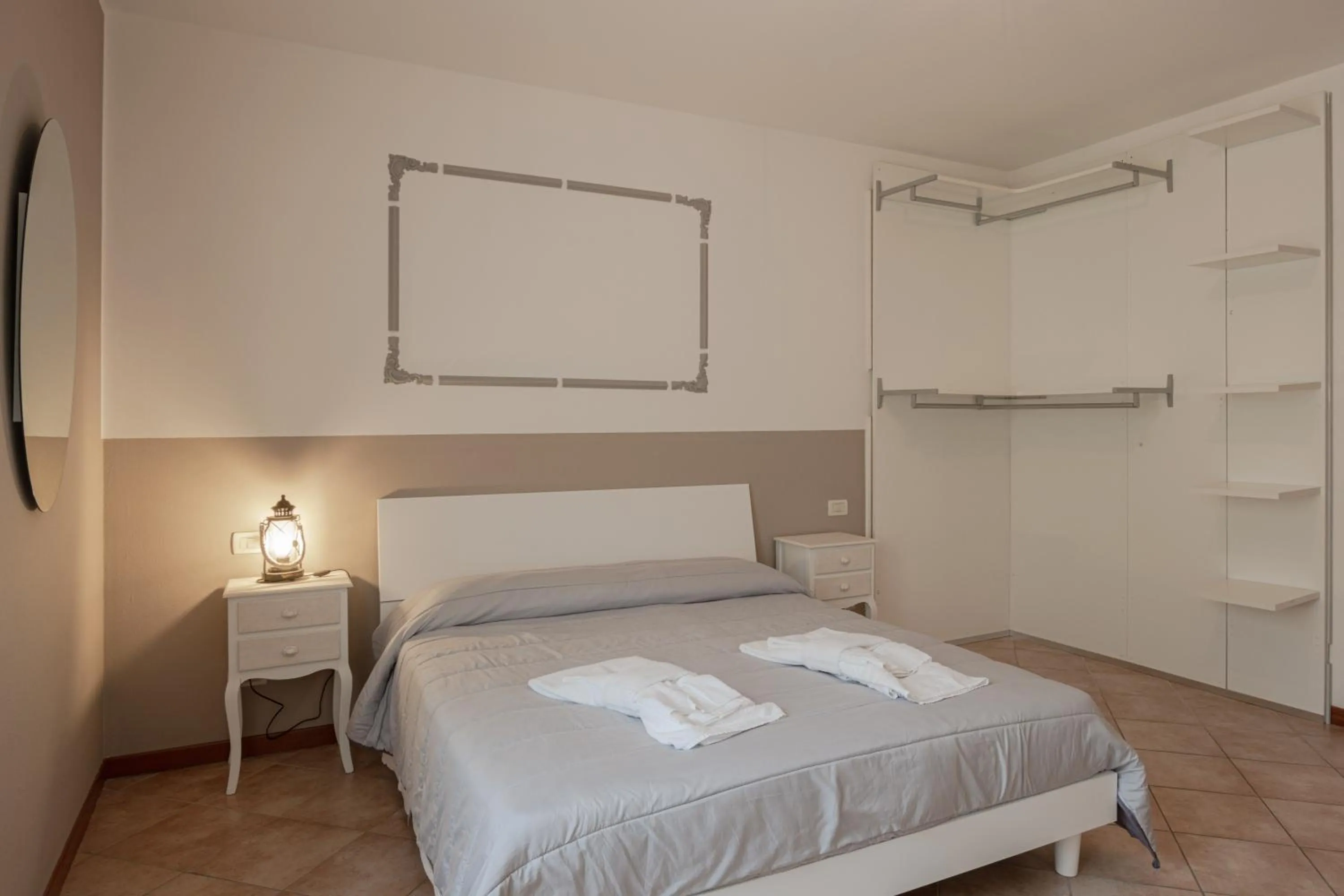 Decorative detail, Bed in Residence Rialto