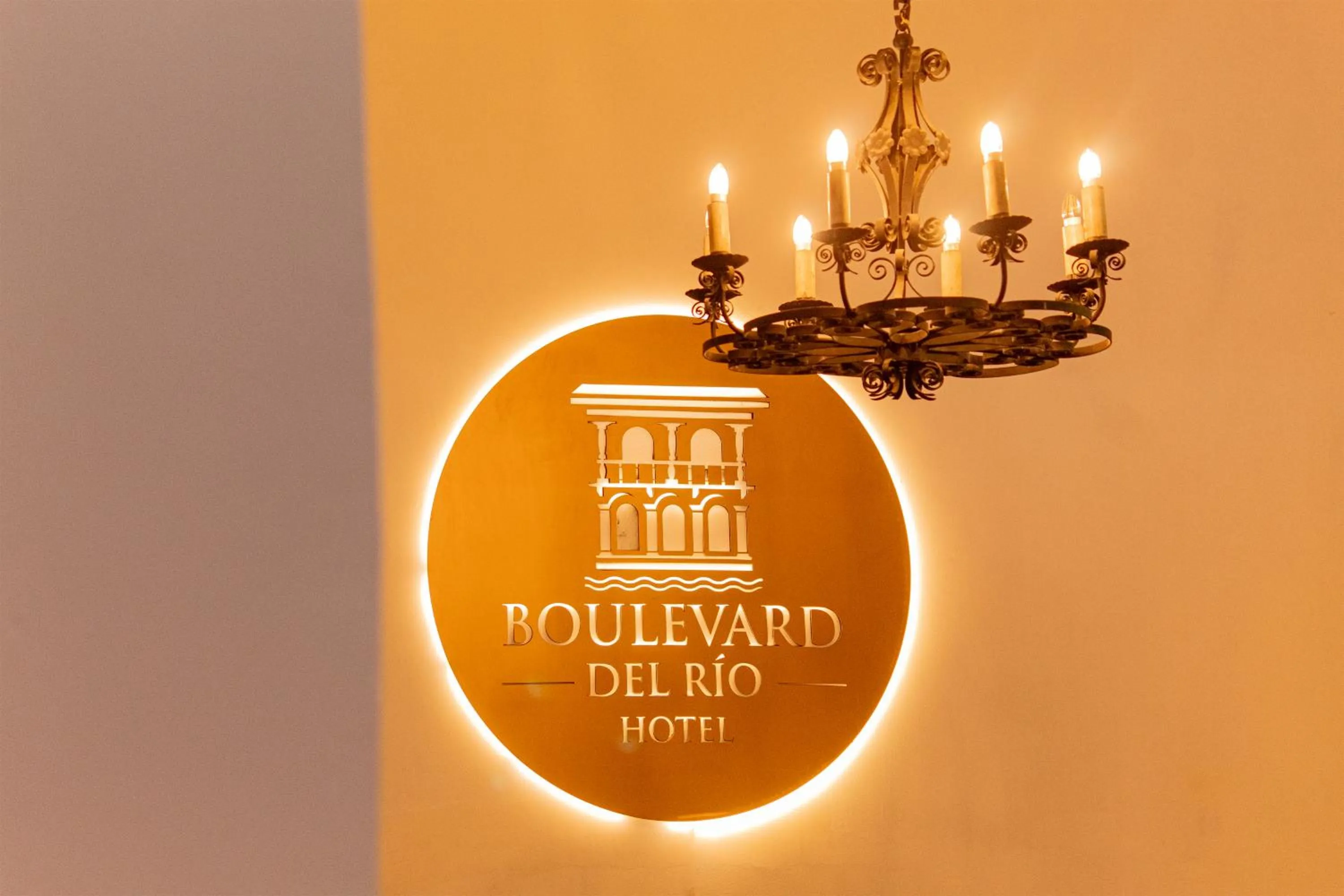 Property logo or sign in Hotel Boulevard del Río
