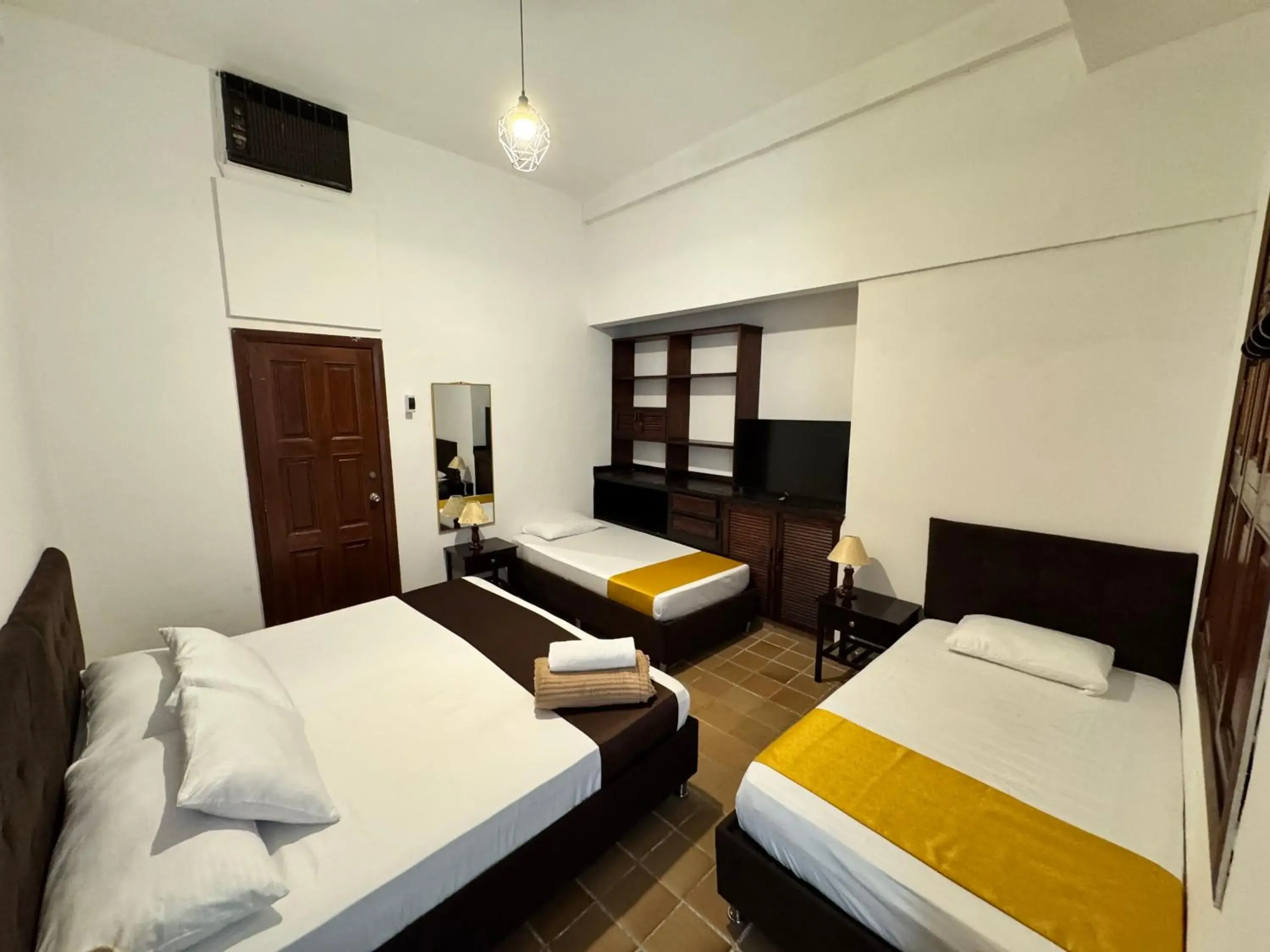 Standard Twin Room in Hotel Boulevard del Río Standard Twin Room in Hotel Boulevard del Río