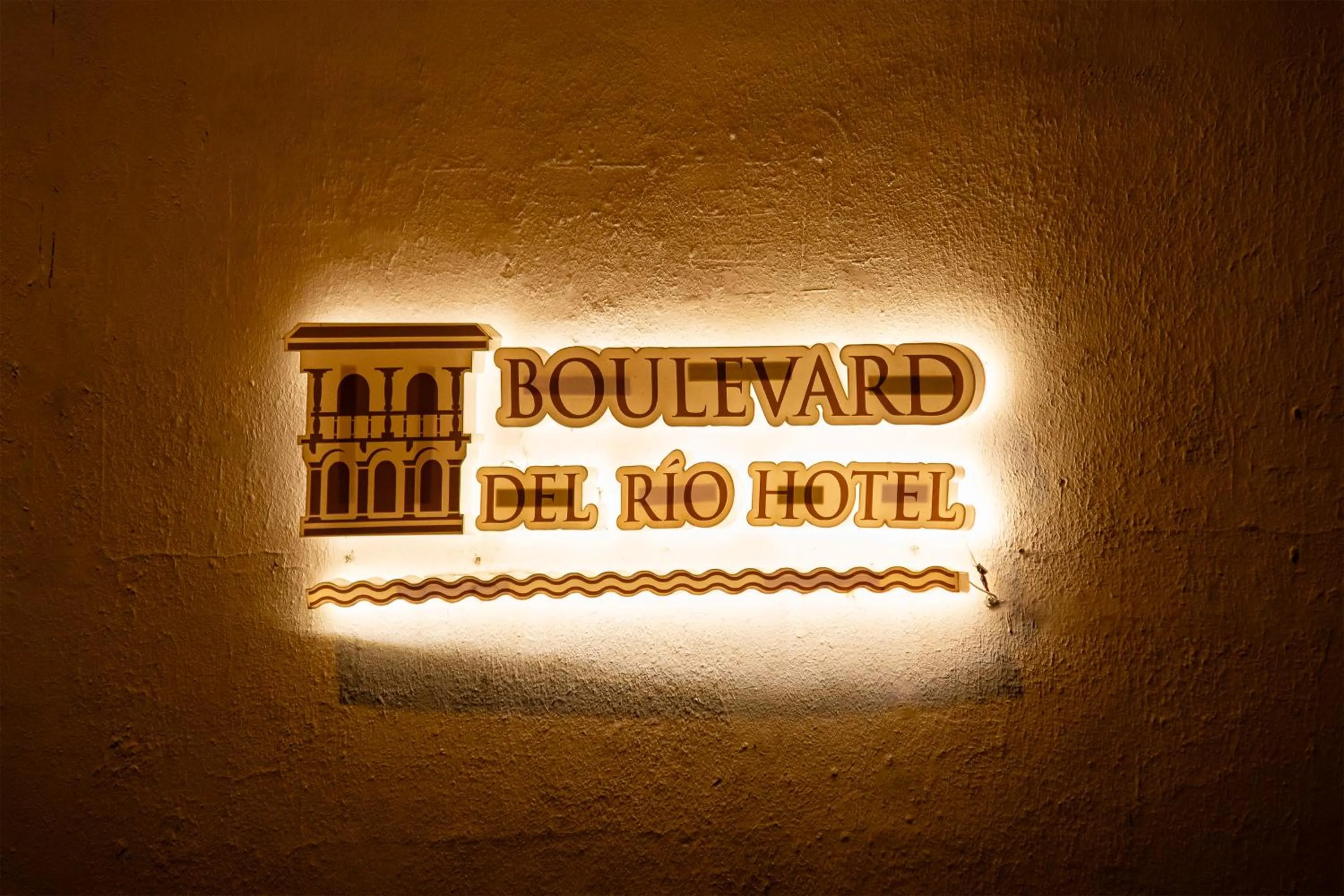 Property logo or sign in Hotel Boulevard del Río