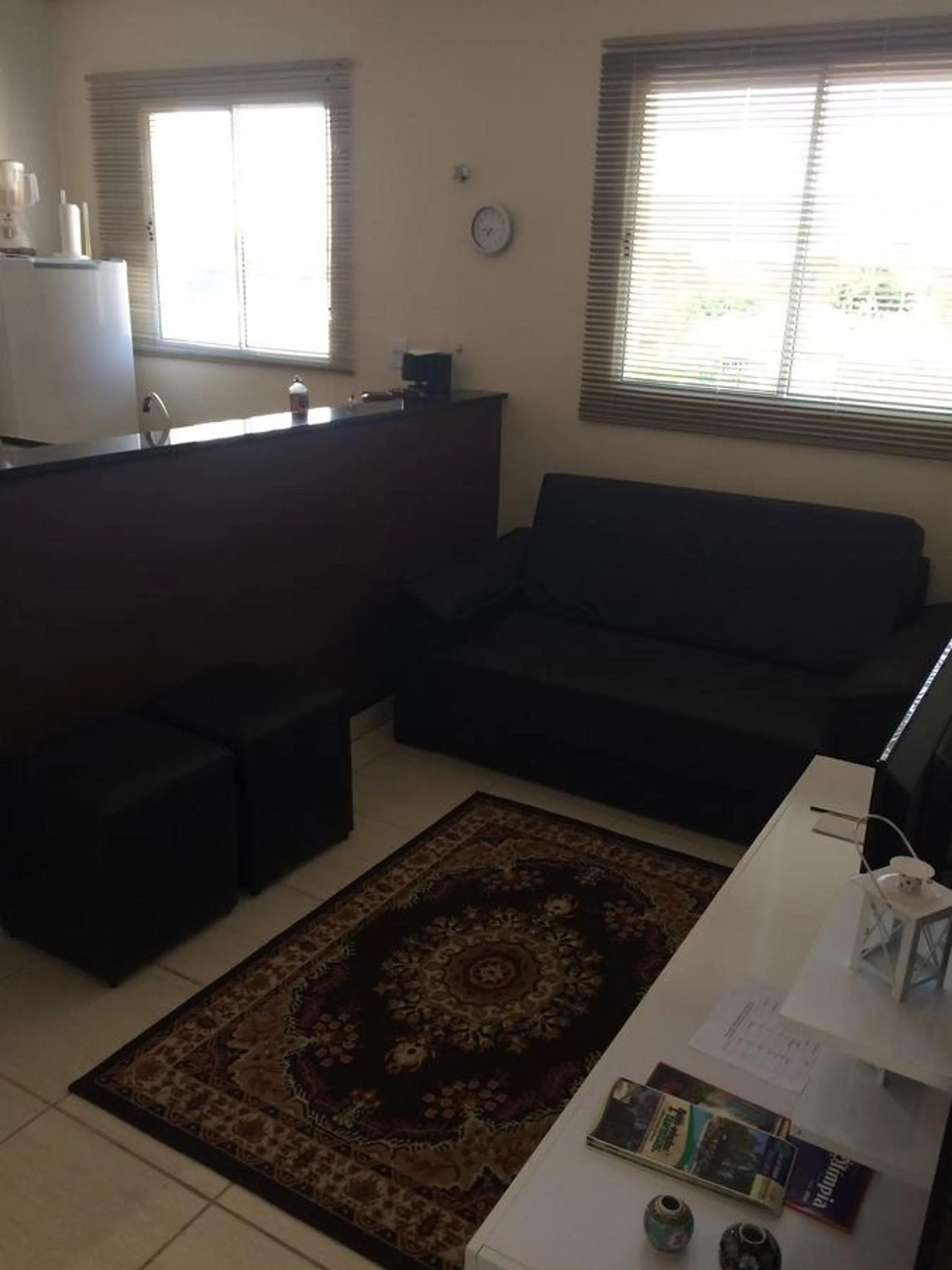 Living room in Flor Que Ri - Flats Mobiliados na Melhor Localização