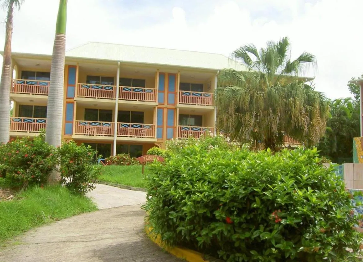 Property building in Le Mahogany Rouge