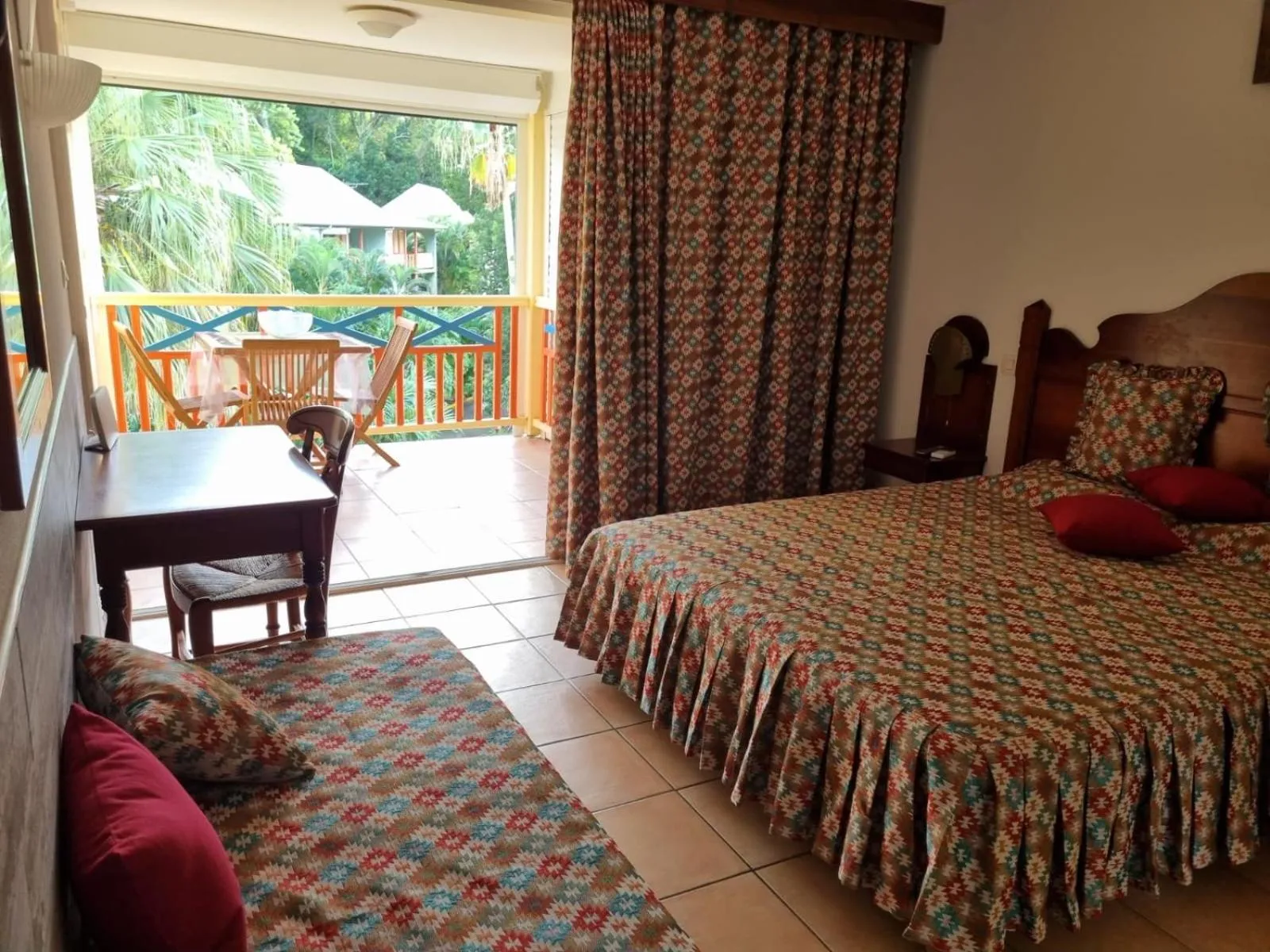 Bed in Le Mahogany Rouge