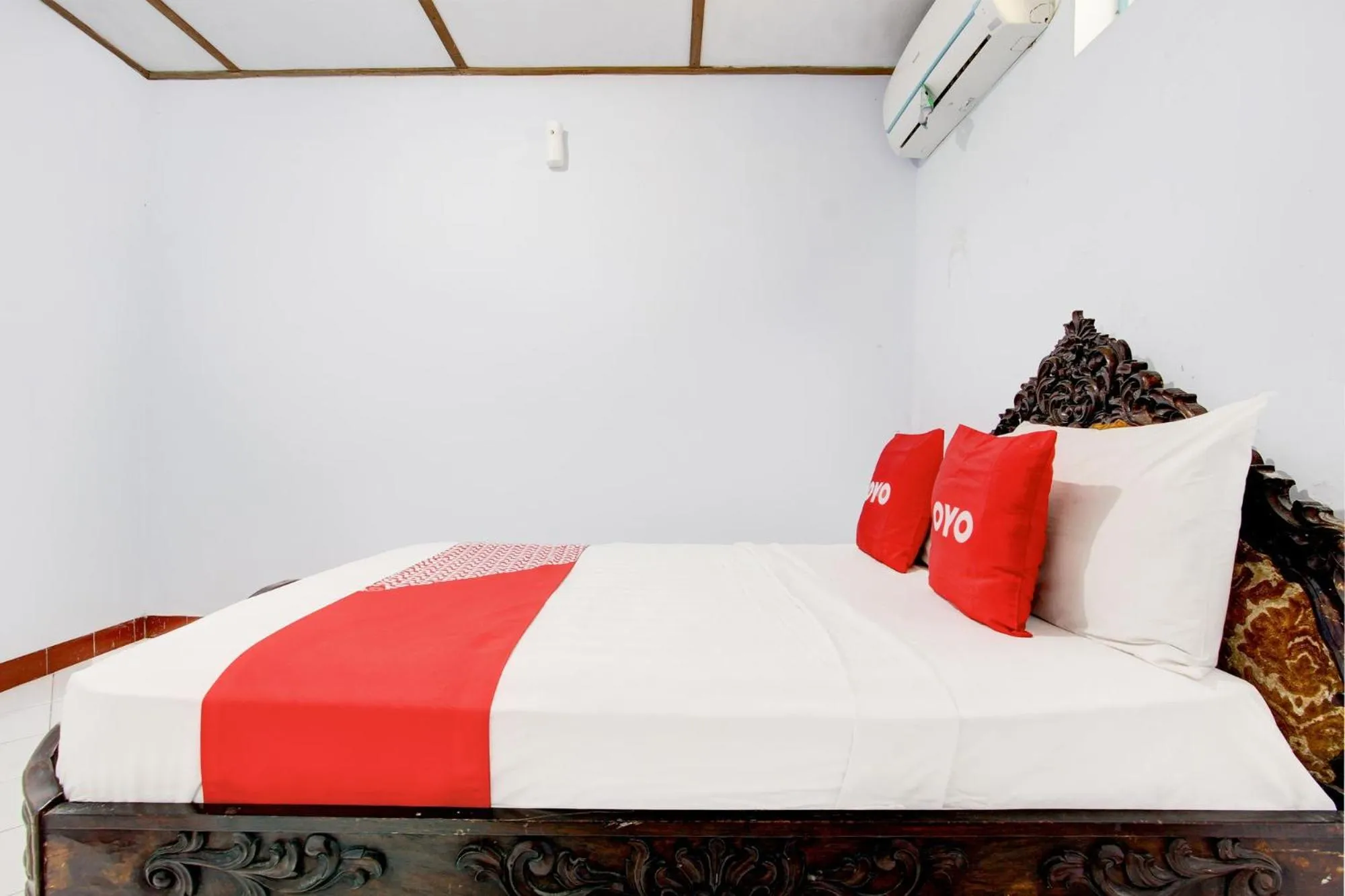 Bedroom, Bed in Hotel O Joglo Menoreh Resto & Homestay