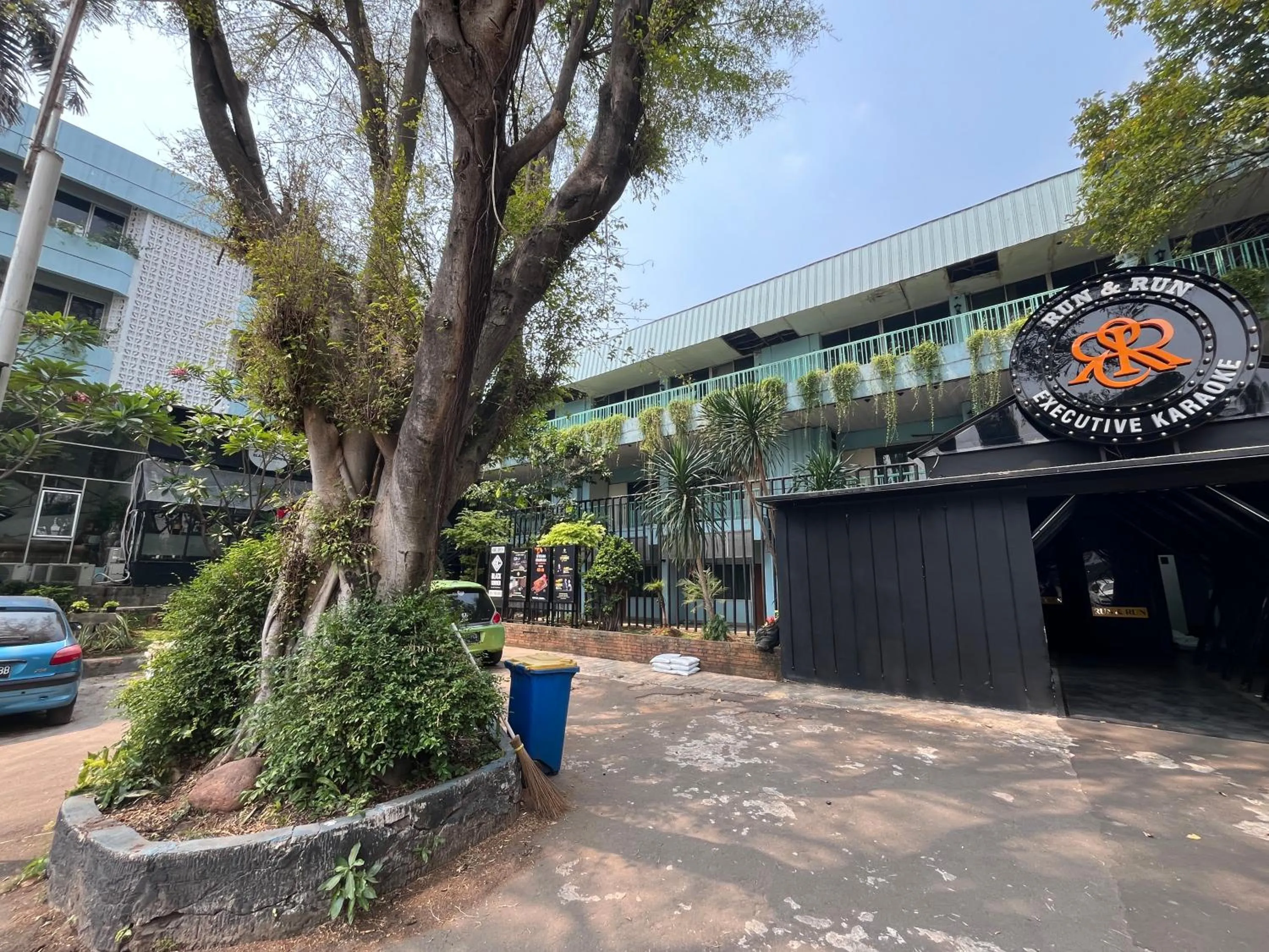 Parking in Hotel O Kebayoran