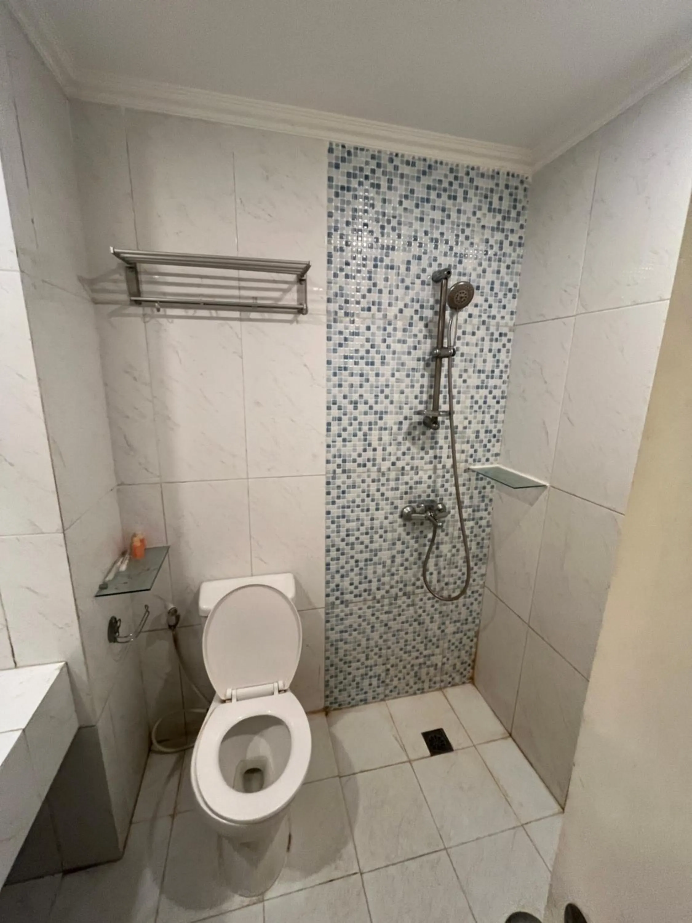 Bathroom in Hotel O Kebayoran