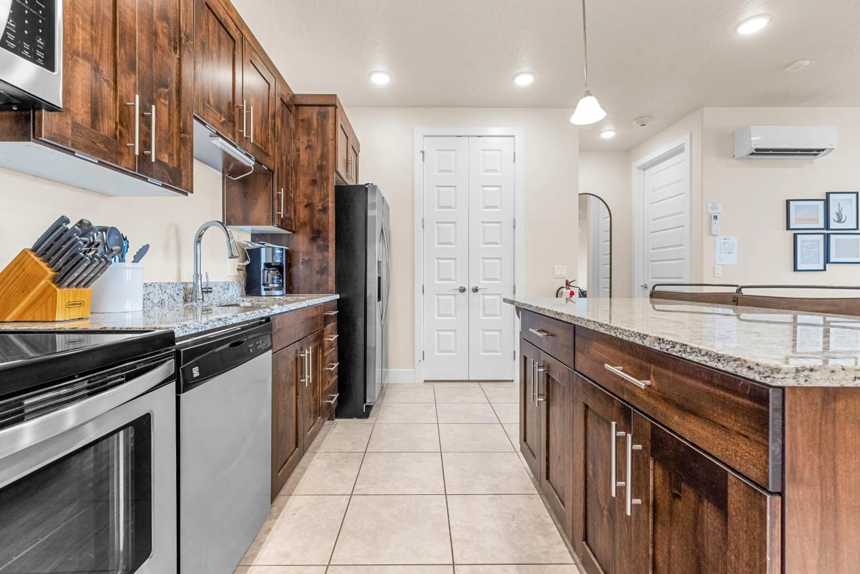 dishwasher in Vacation Rentals at Sand Hollow Resort