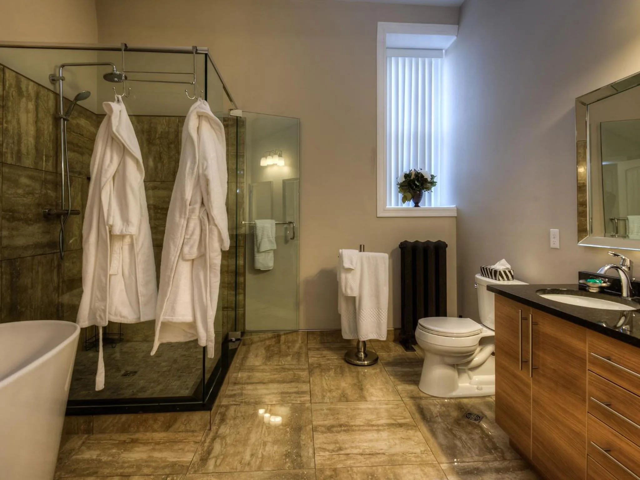 Bathroom in Western Hotel & Executive Suites