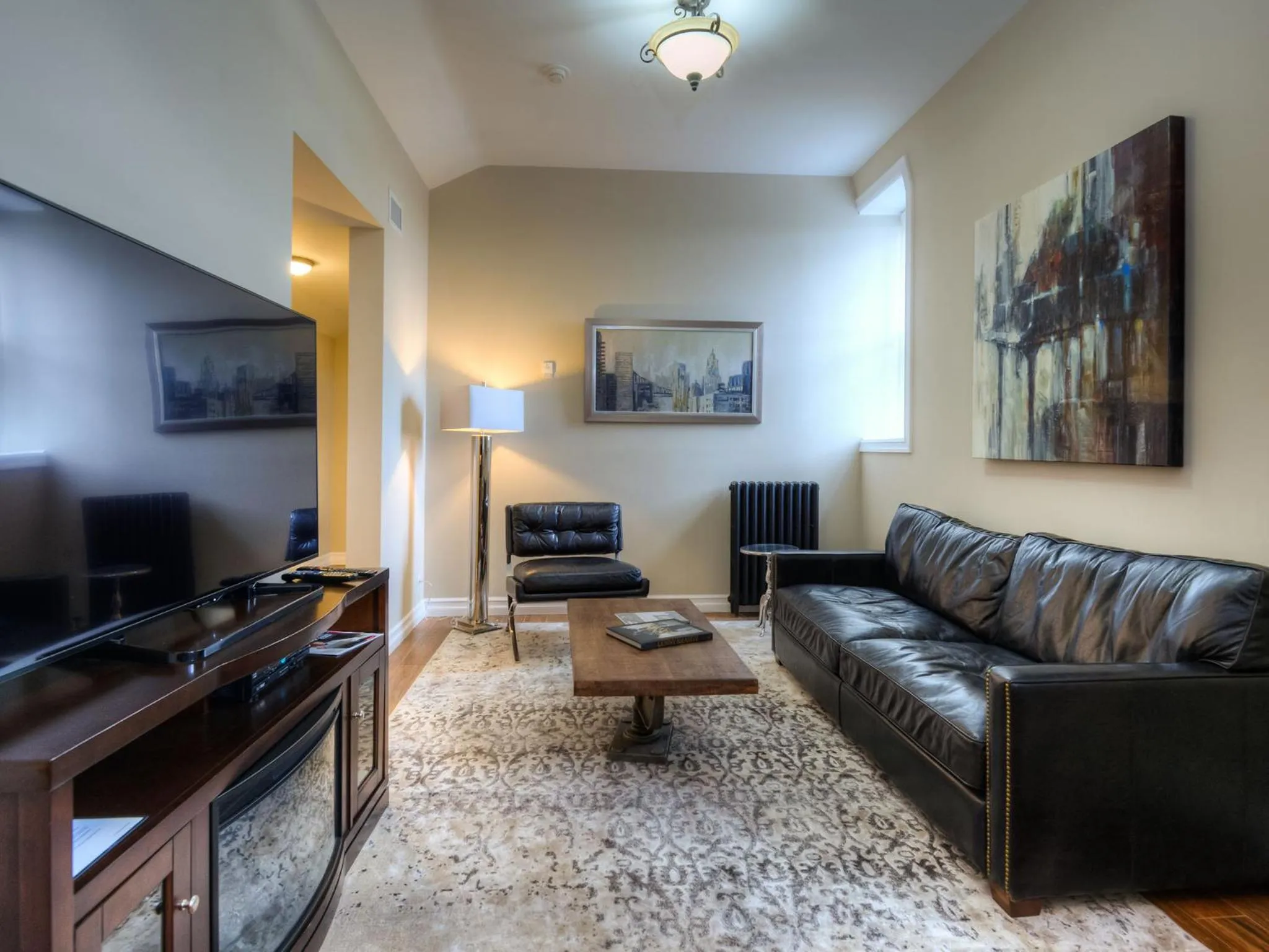 Living room in Western Hotel & Executive Suites