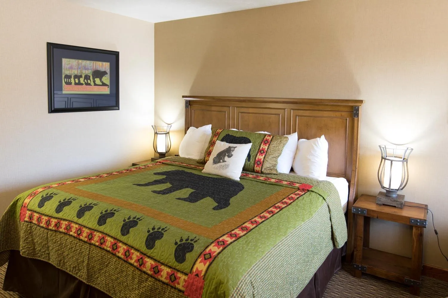 Bed in Crosswinds Inn