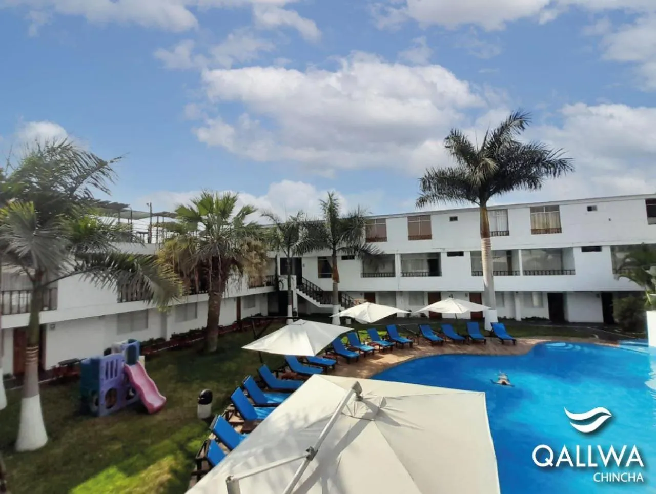 Pool view in Qallwa Chincha