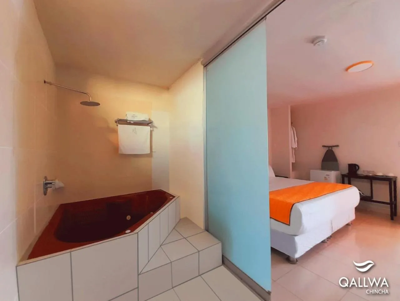 Bath, Bed in Qallwa Chincha