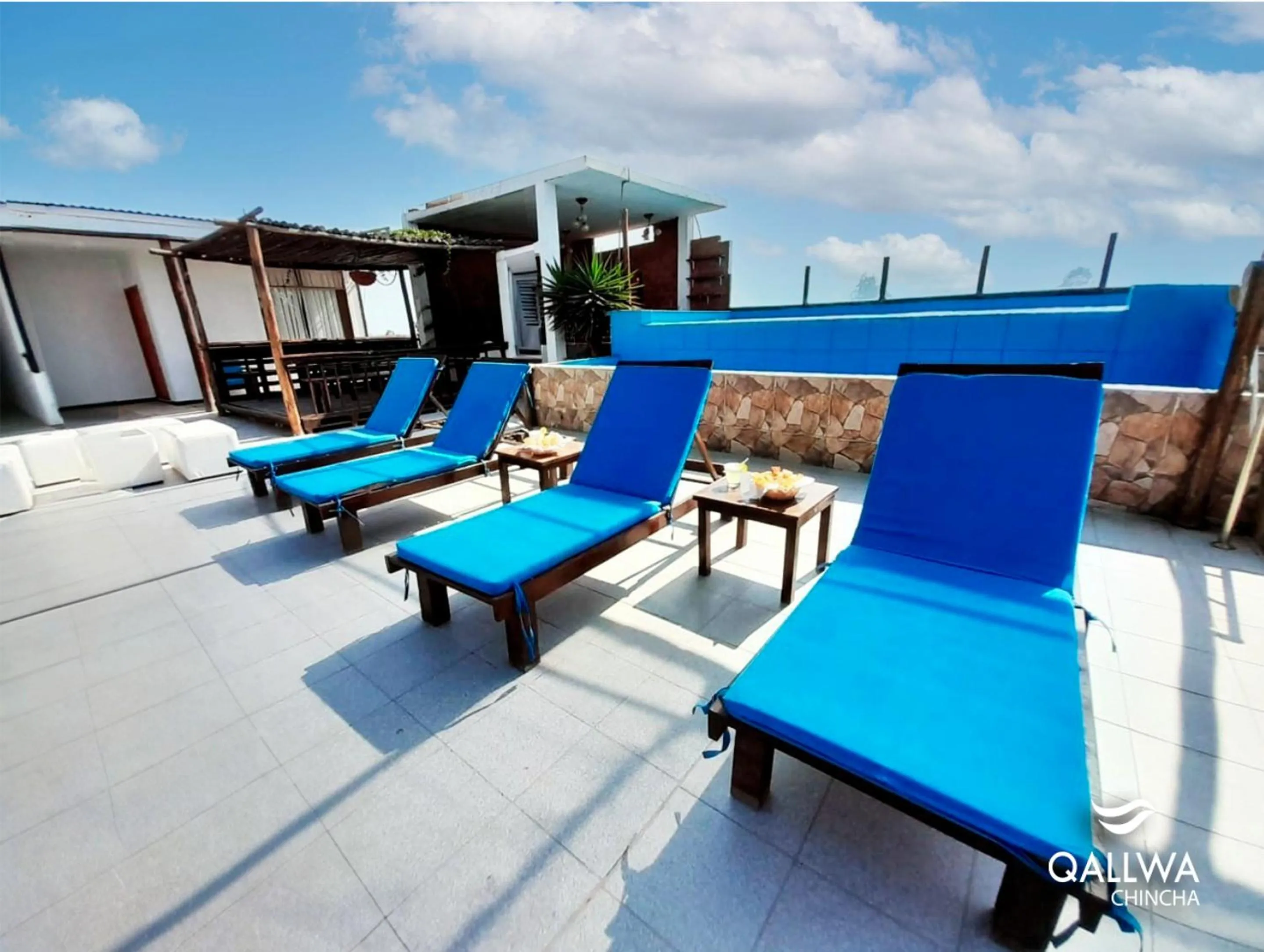 Swimming pool in Qallwa Chincha