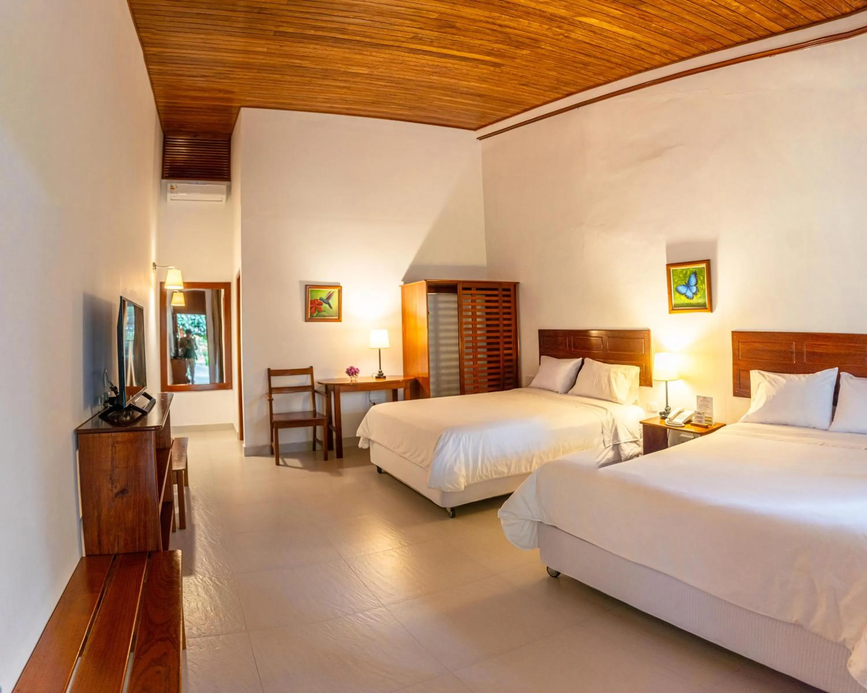 TV and multimedia, Bed in Altavista Casahotel - Asociado Casa Andina