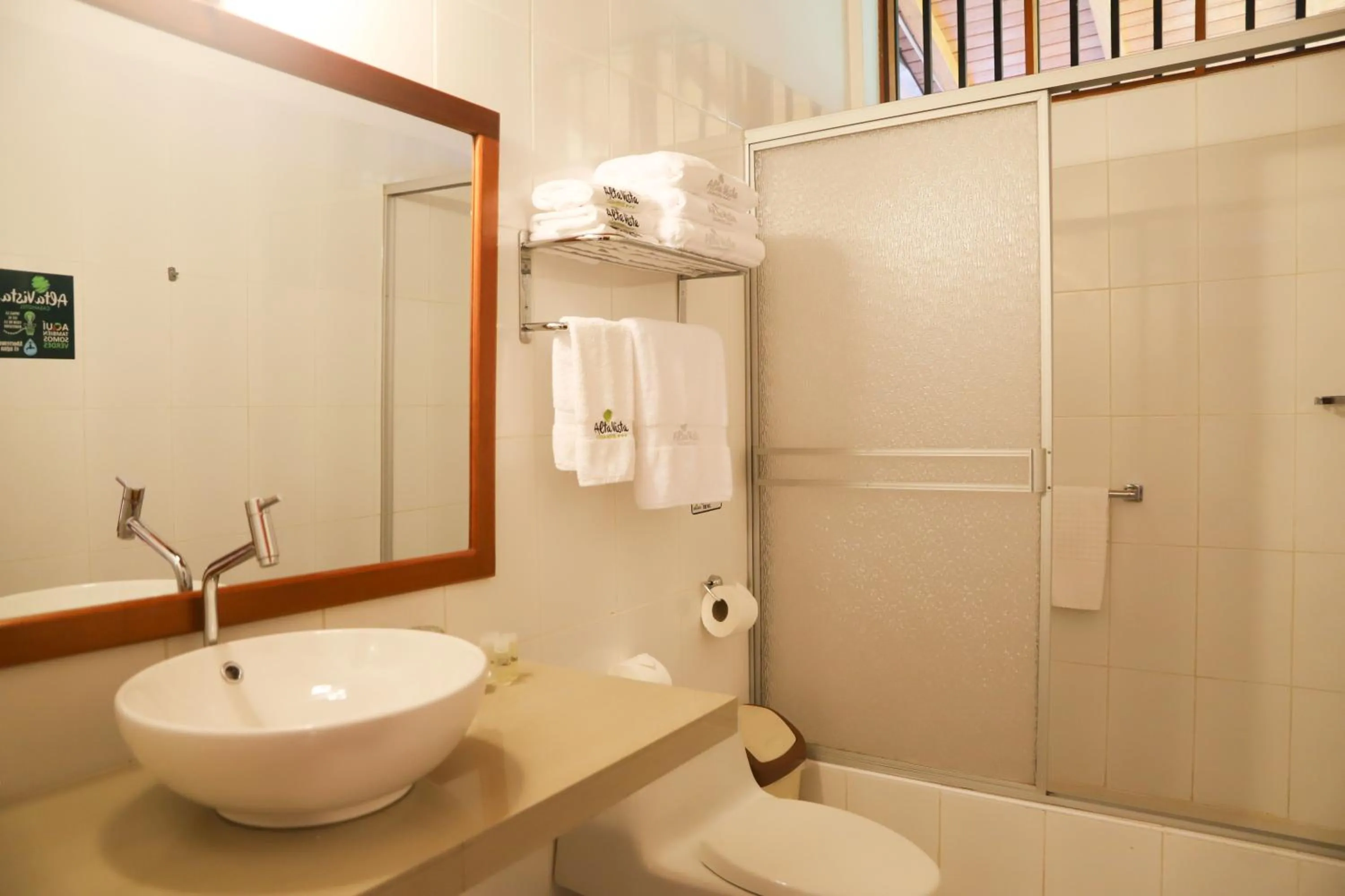 Shower in Altavista Casahotel - Asociado Casa Andina