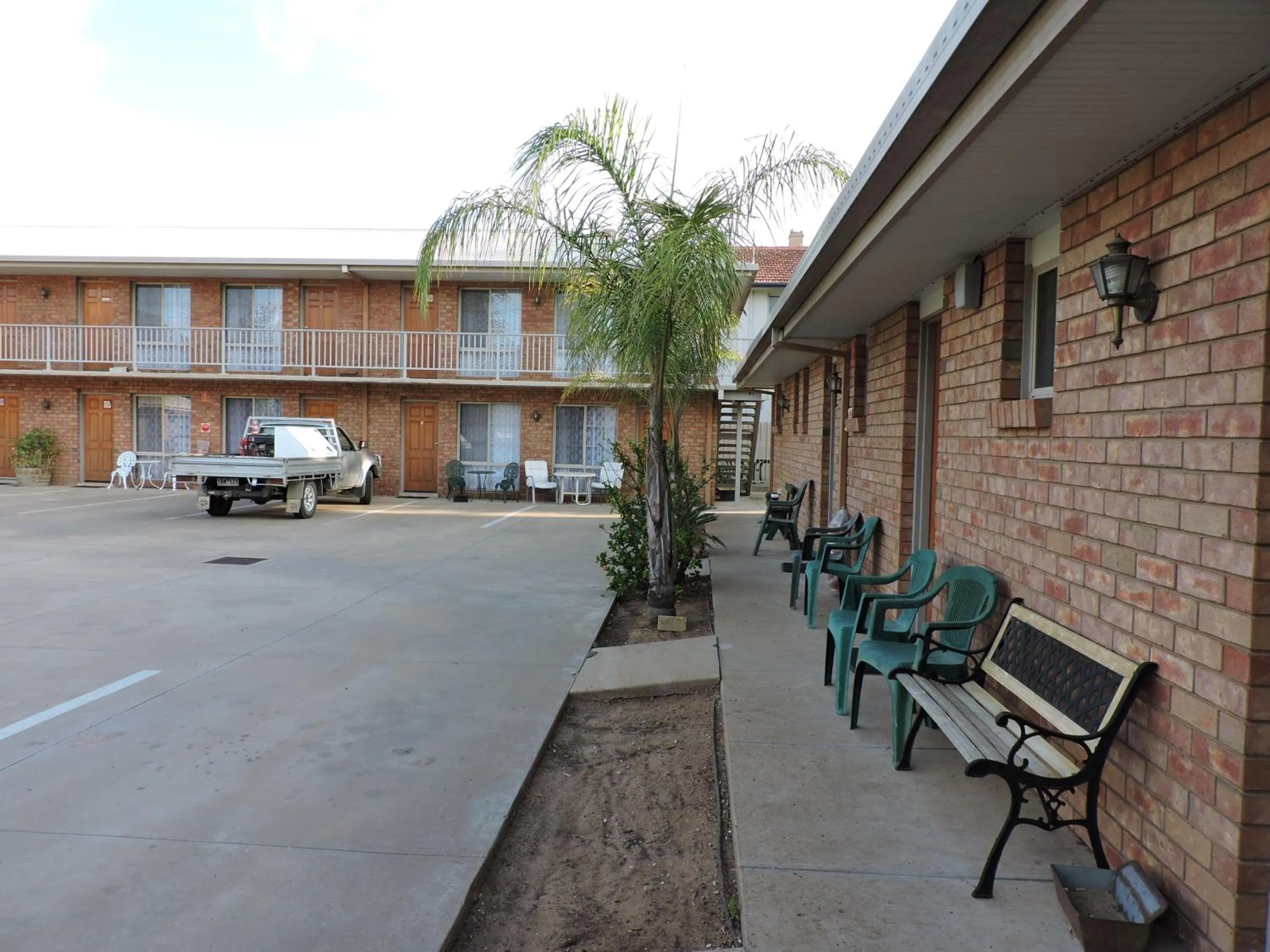 Property building in Red Cliffs Colonial Motor Lodge, Mildura Region