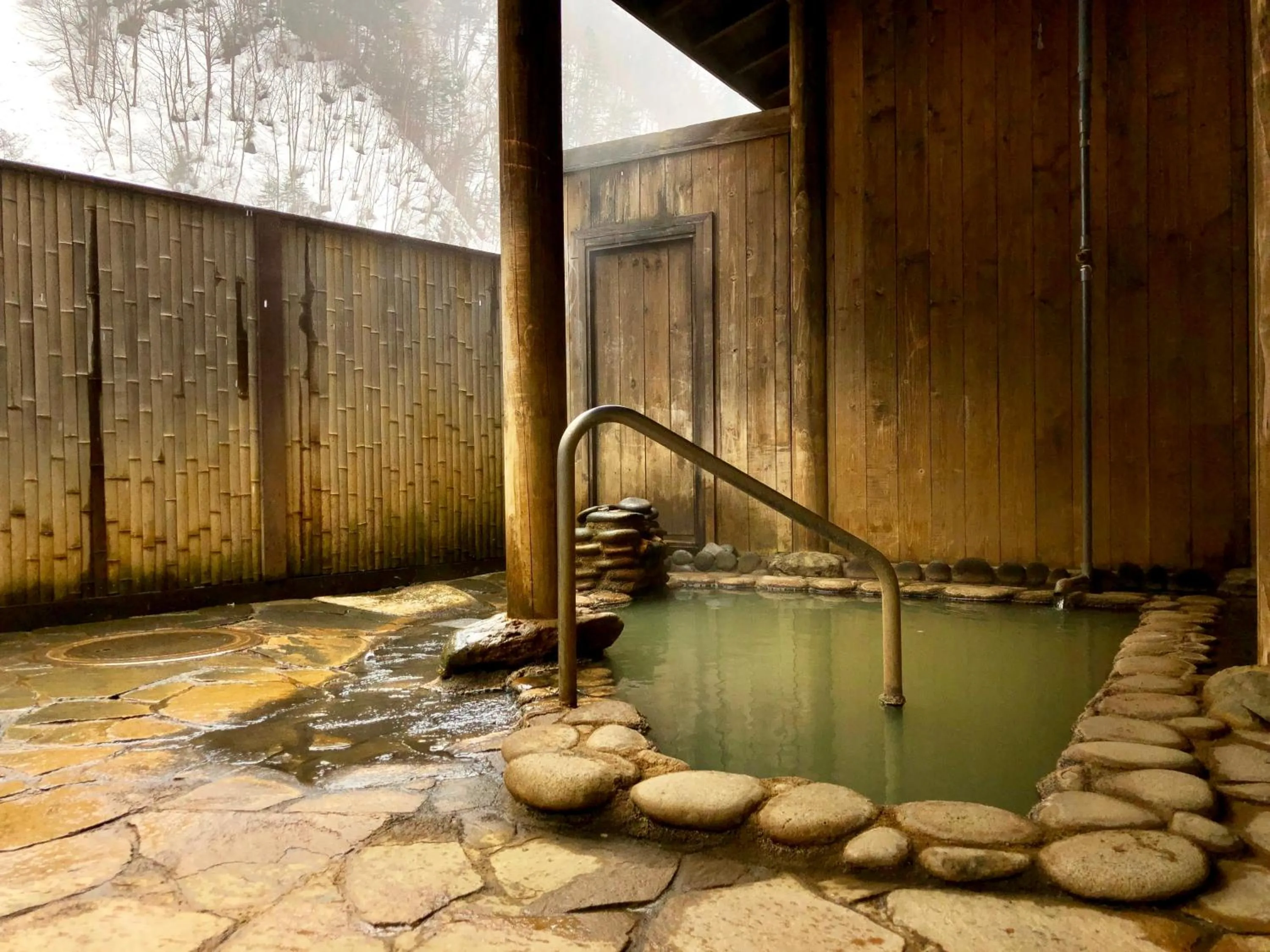 Spa and wellness centre/facilities in Shikishimaso