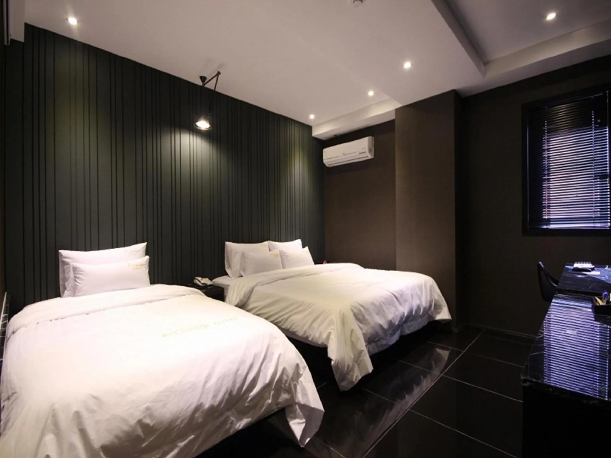 Photo of the whole room, Bed in Almond Hotel Busan Station