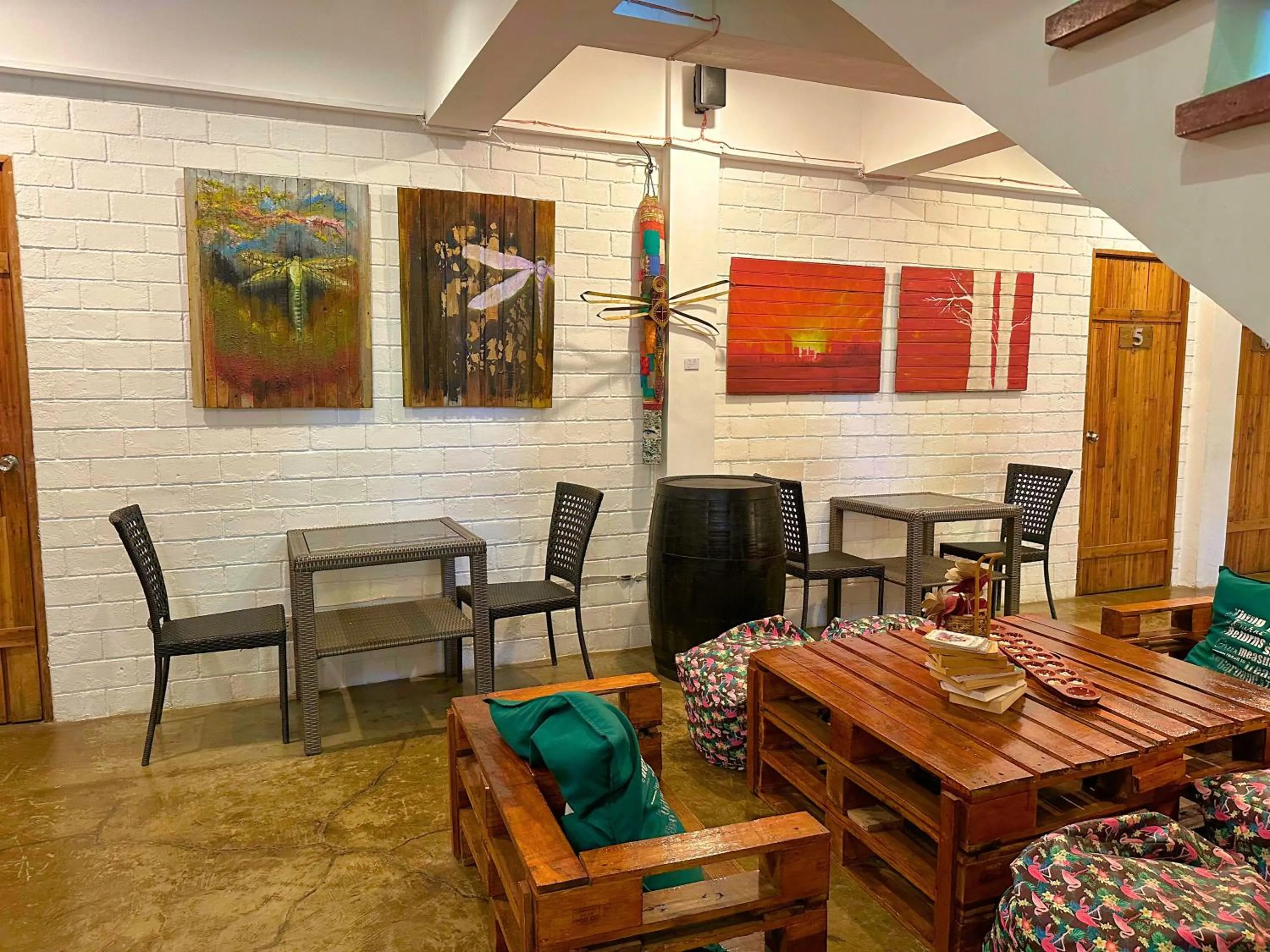 Lobby or reception in Cabins by Eco Hotels