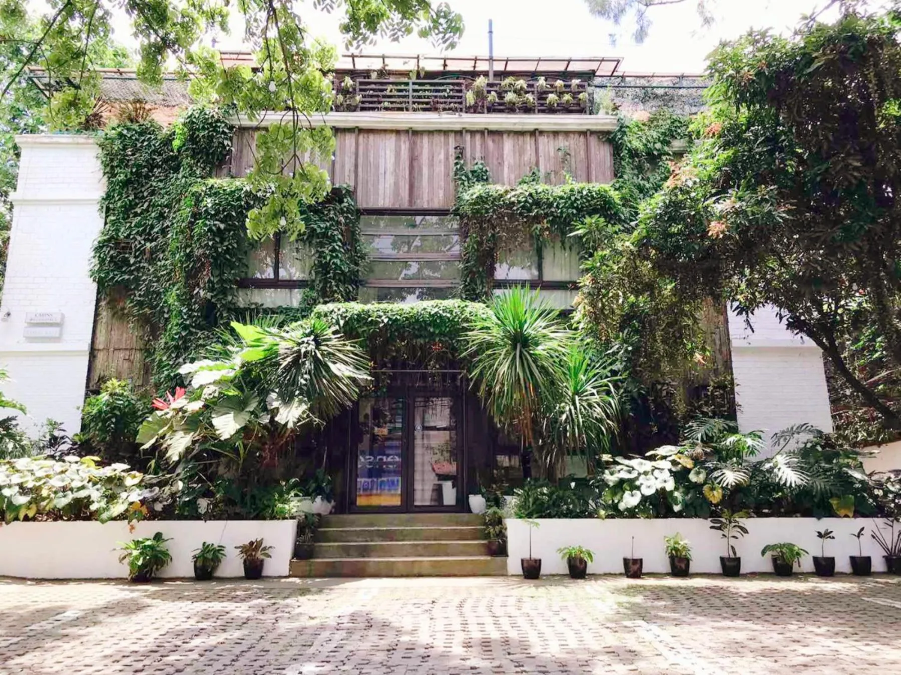 Parking in Cabins by Eco Hotels