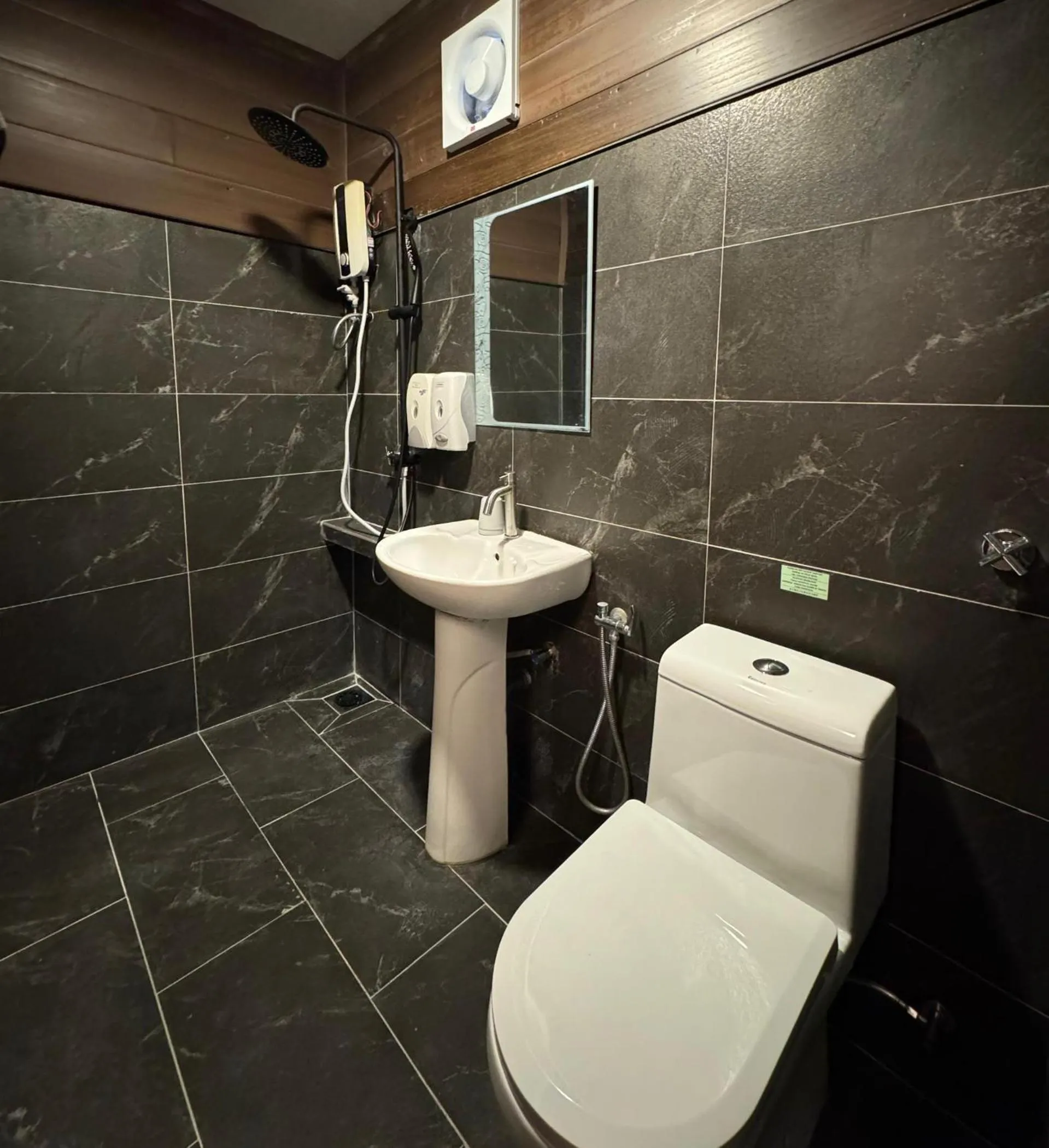 Shower in The Barat Perhentian