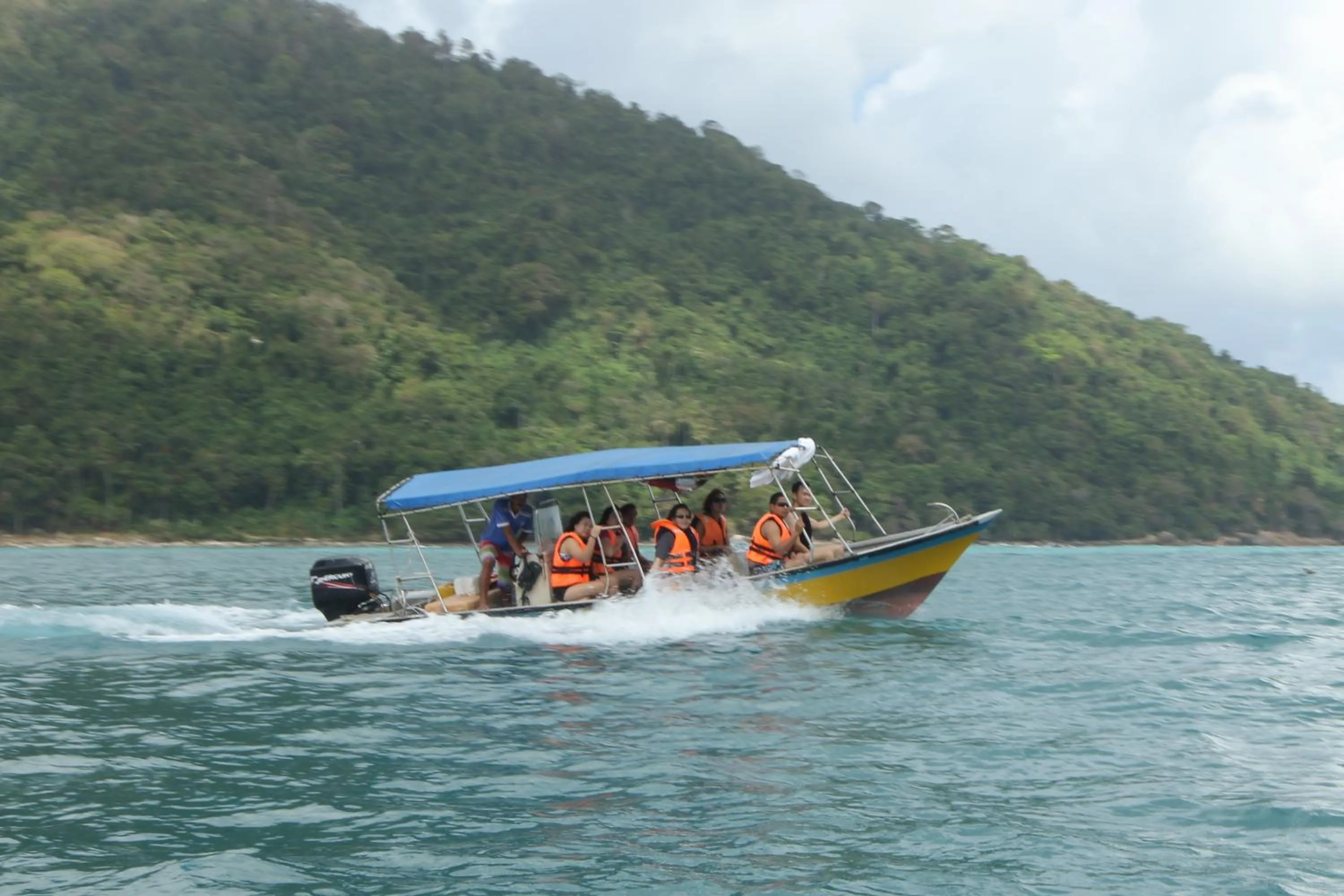 Snorkeling in The Barat Perhentian