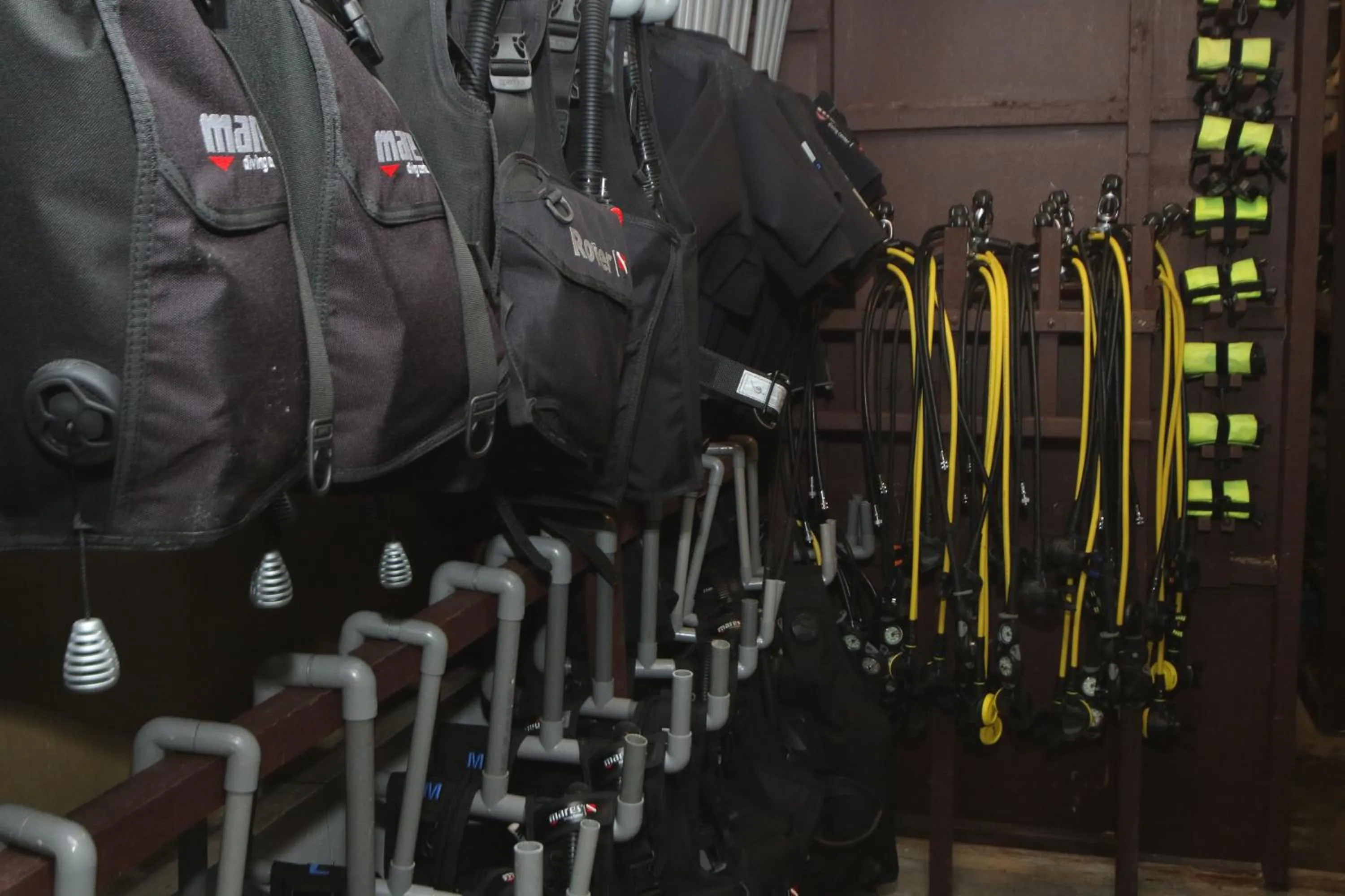 Diving in The Barat Perhentian