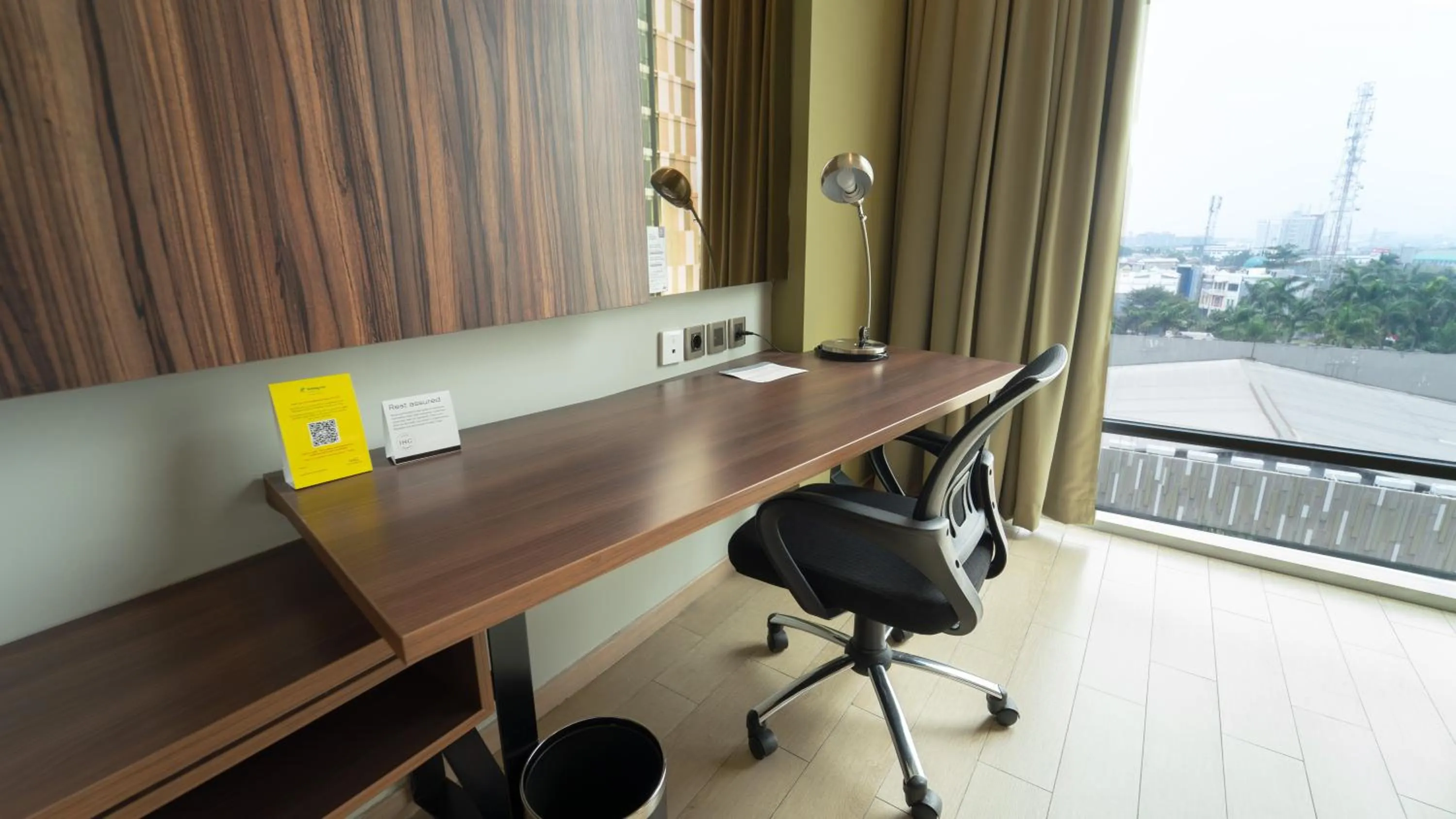 Bedroom in Holiday Inn Cikarang Jababeka by IHG