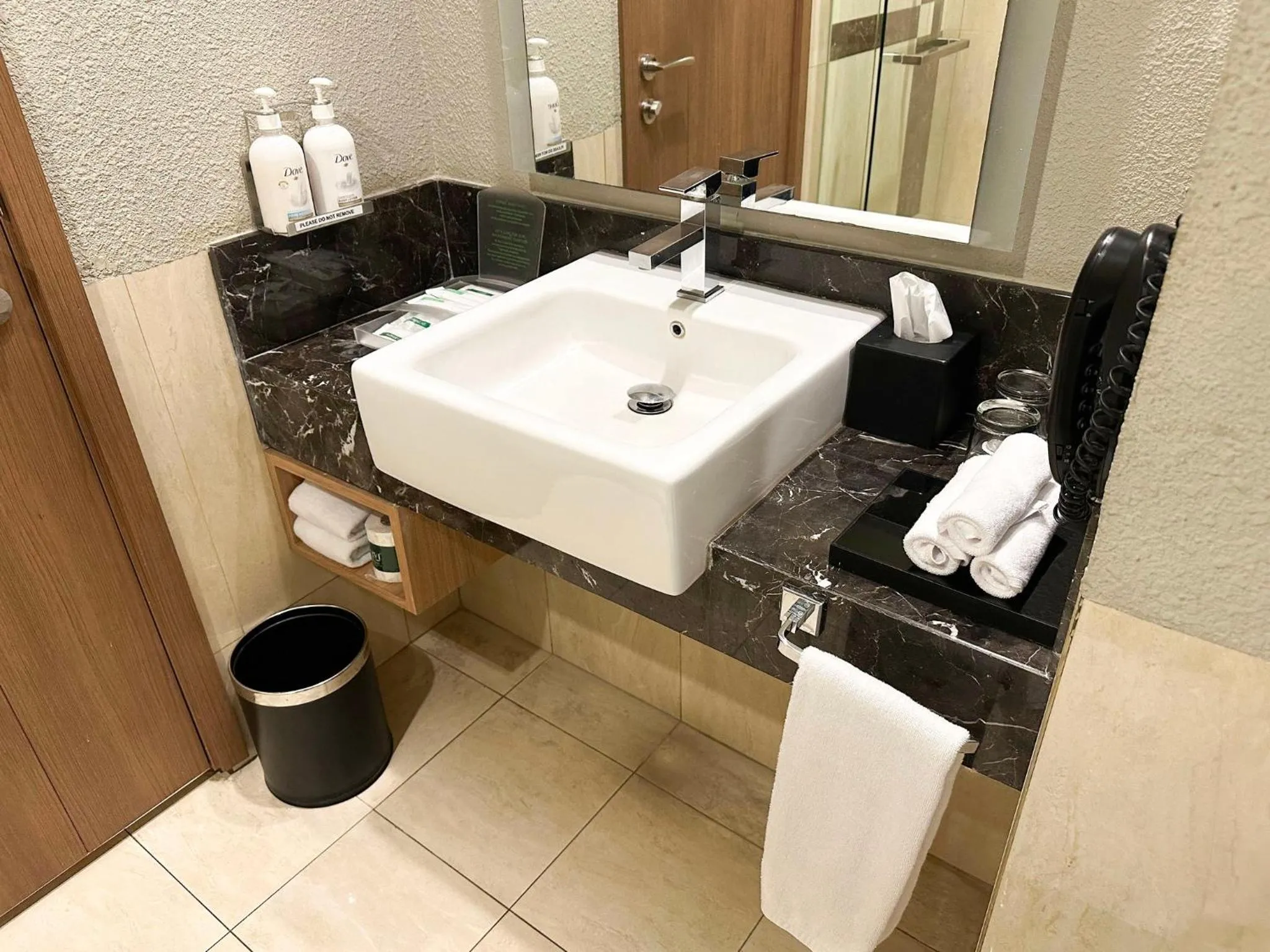 Photo of the whole room in Holiday Inn Cikarang Jababeka by IHG