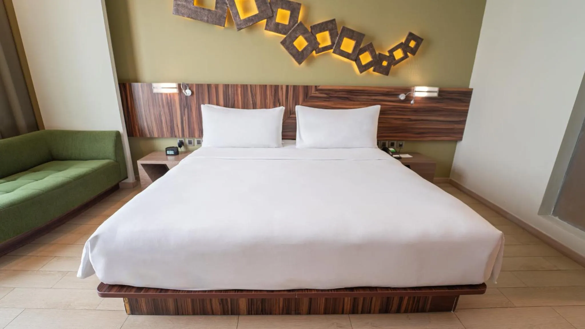 Photo of the whole room, Bed in Holiday Inn Cikarang Jababeka by IHG