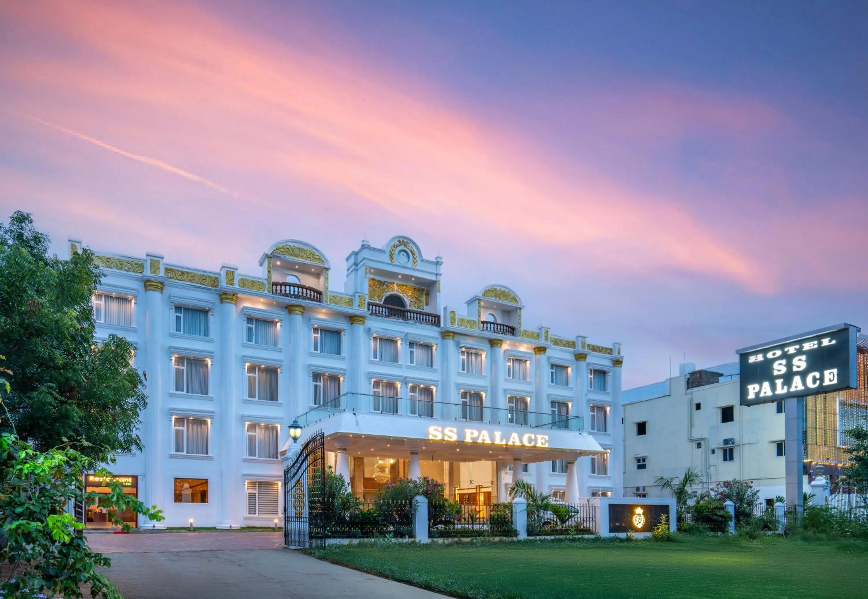 Facade/entrance in Hotel SS Palace , Rameswaram