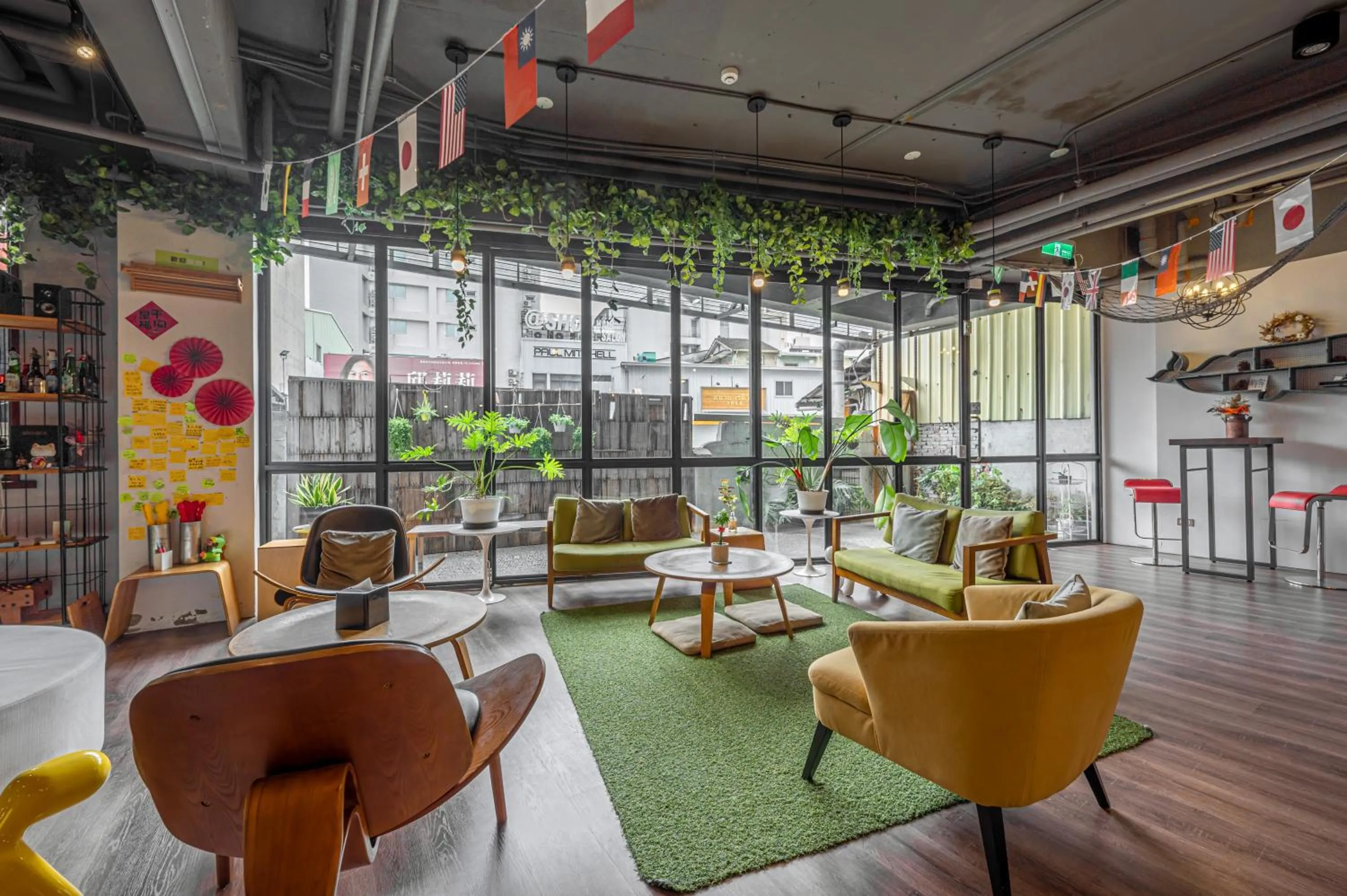 Seating area in Light Hostel - Tainan