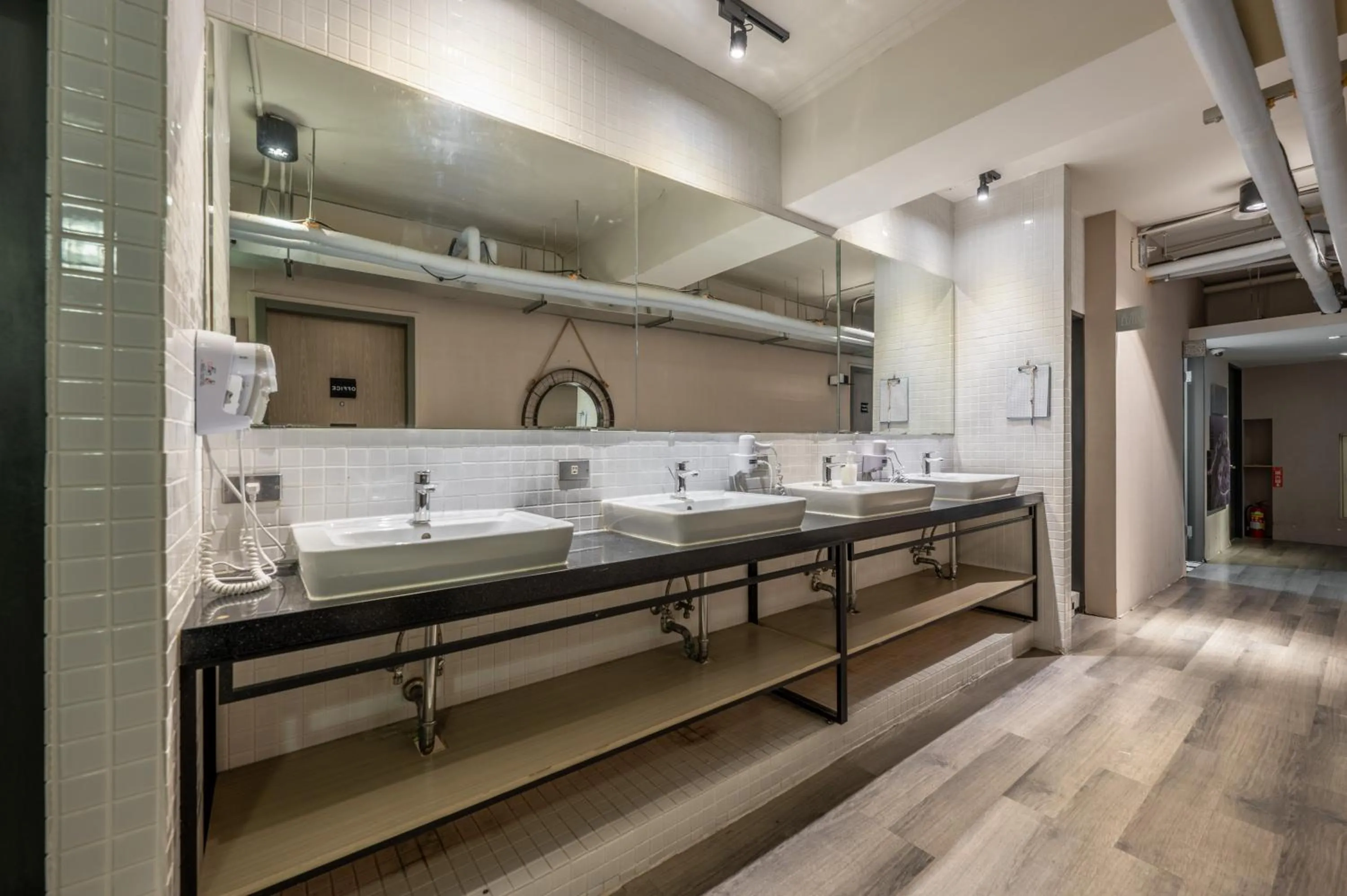 People in Light Hostel - Tainan