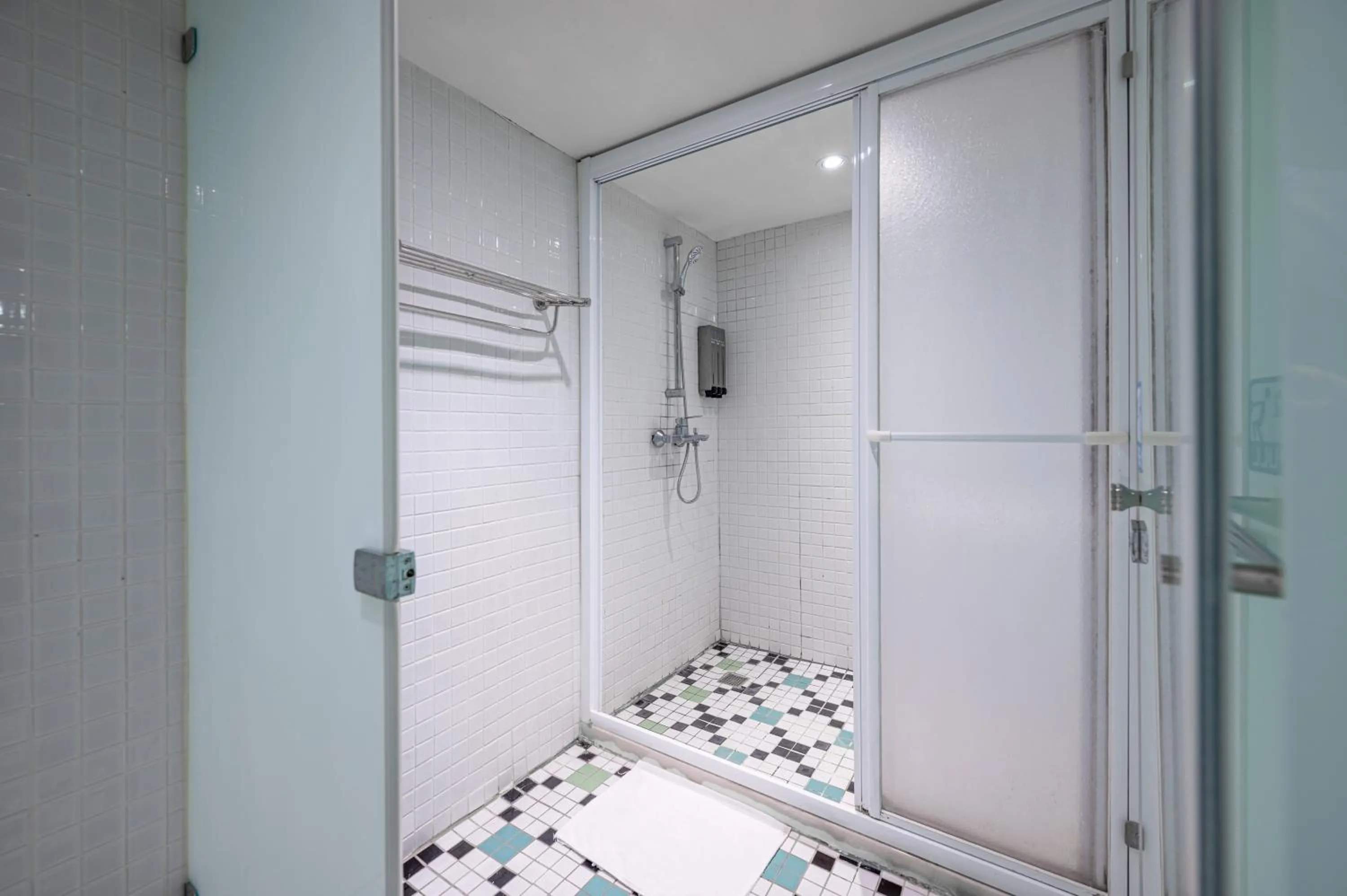 People in Light Hostel - Tainan