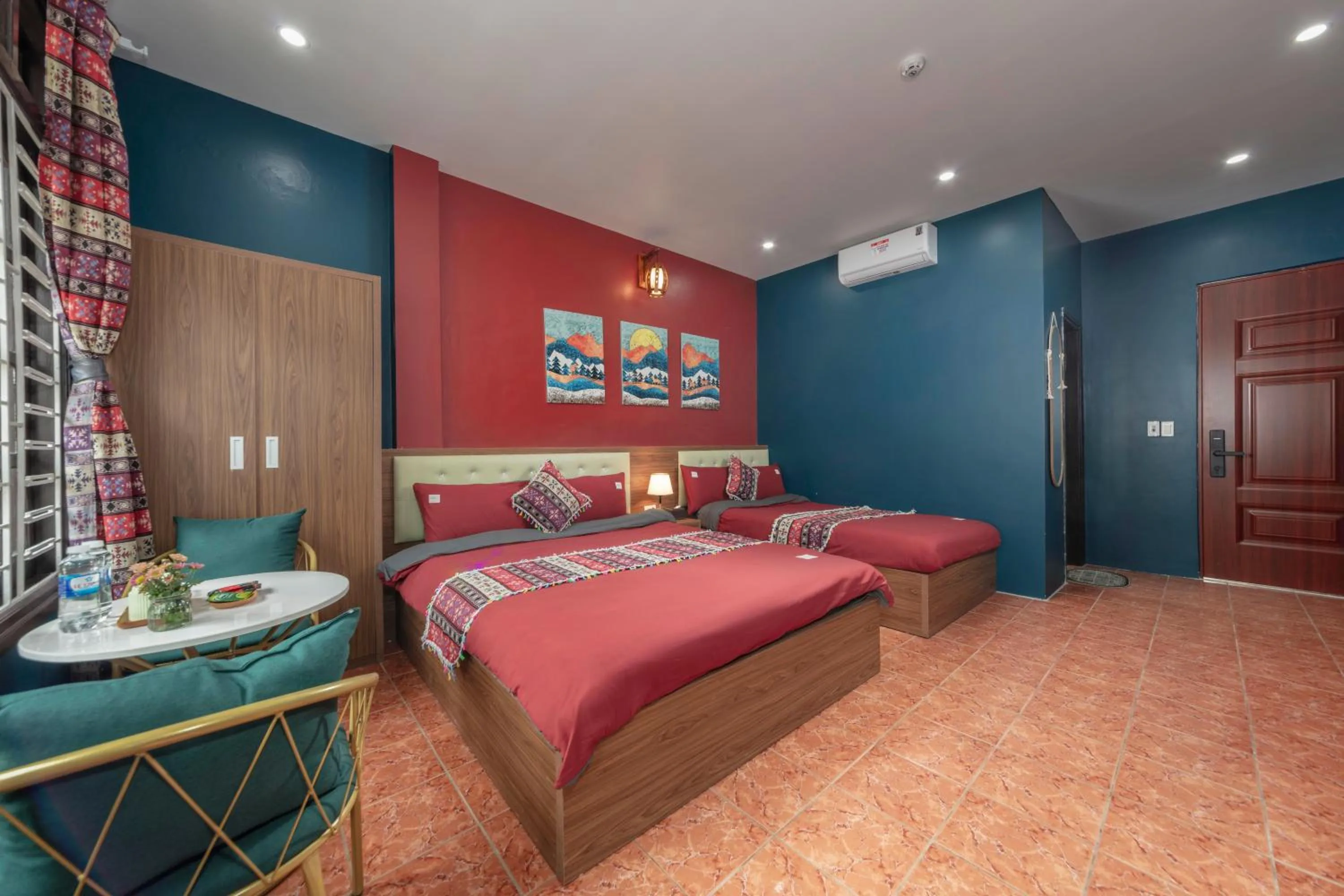 Seating area, Bed in Little View Homestay