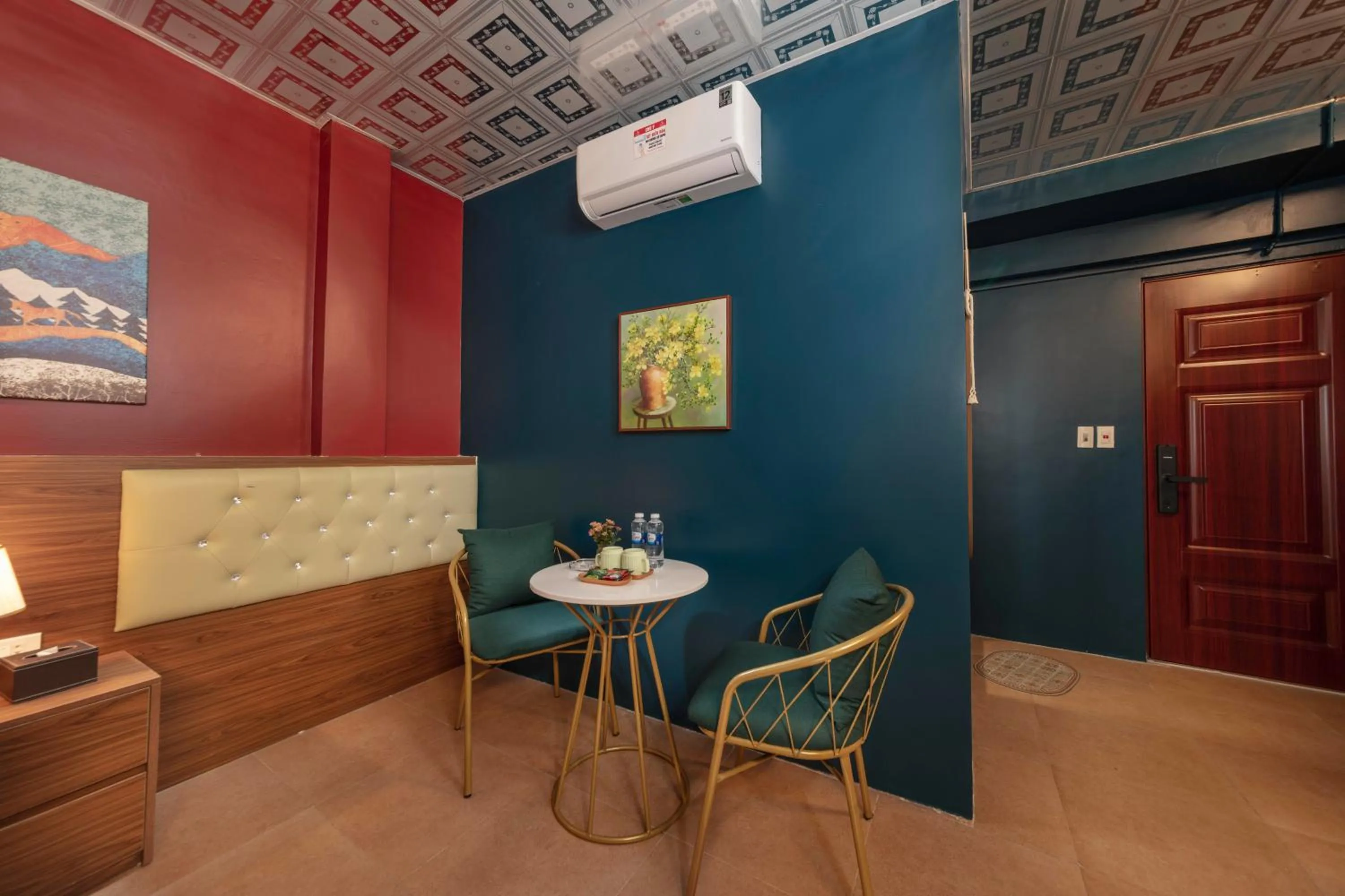 Seating area in Little View Homestay