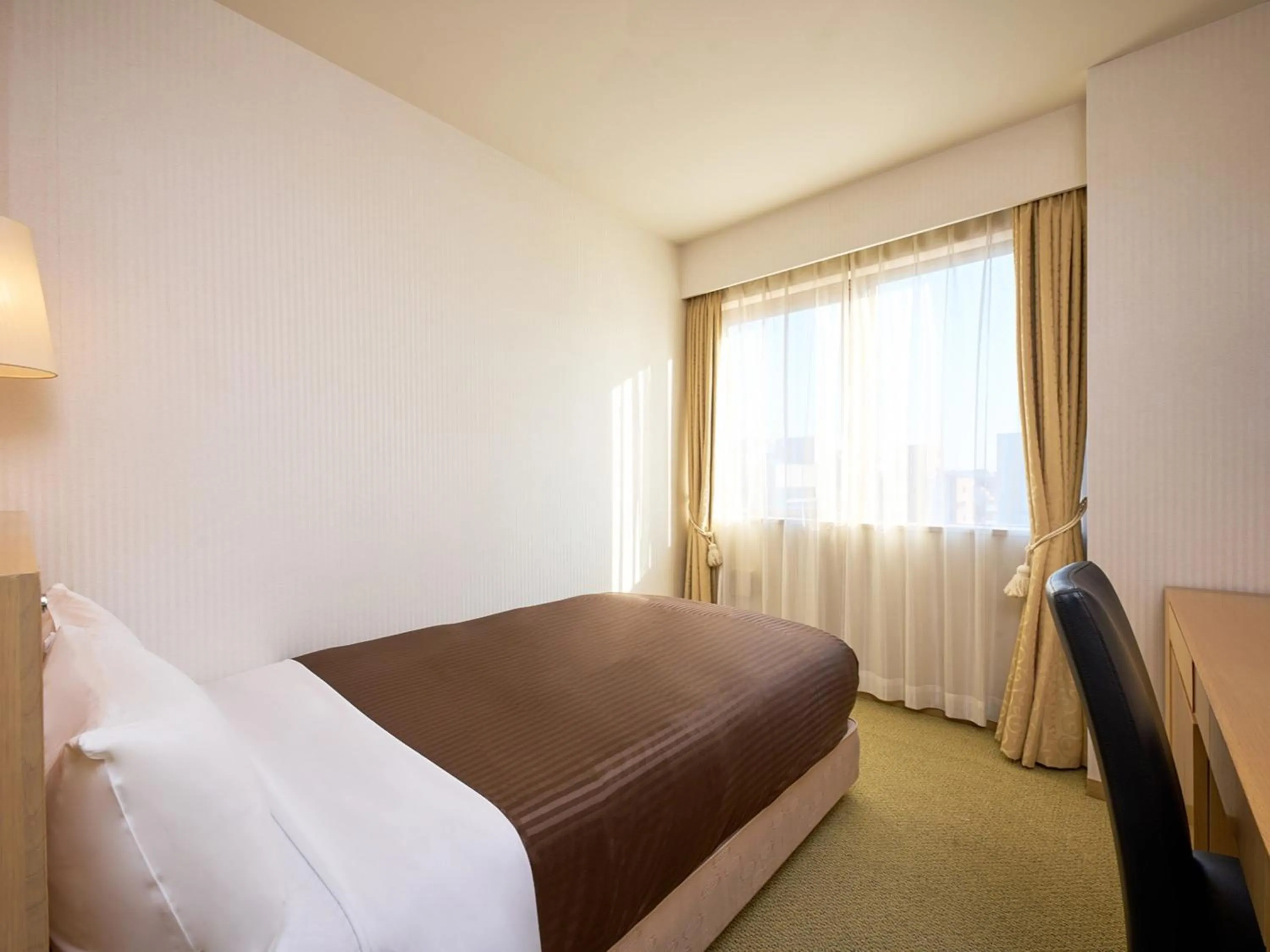 Photo of the whole room, Bed in The OneFive Tokyo Kameido