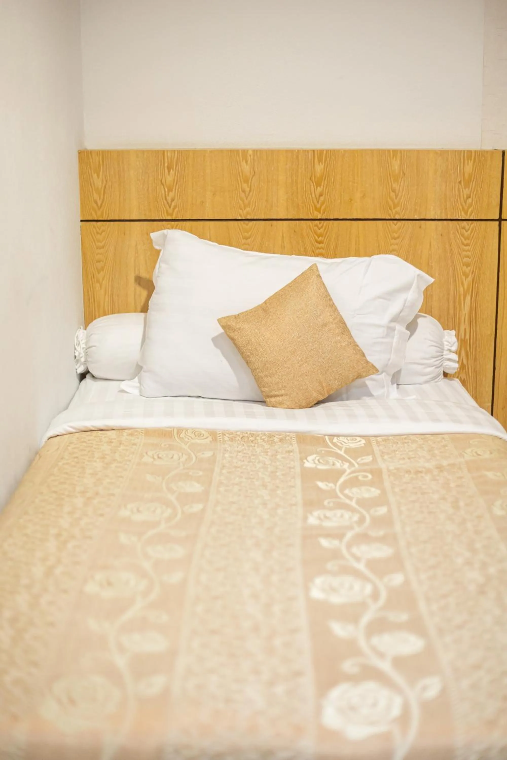 Bed in The Rama Hotel