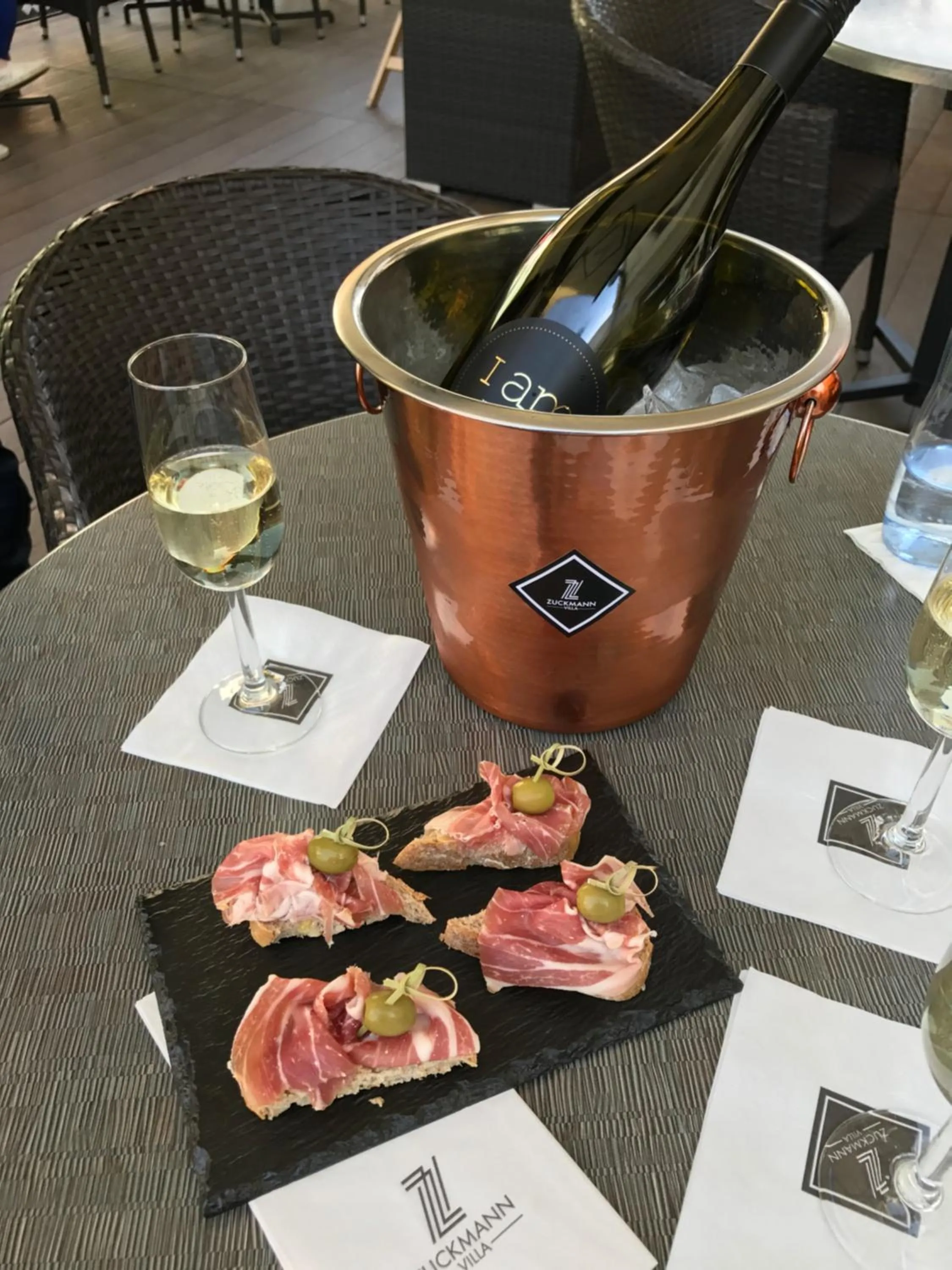 Lunch in Zuckmann Villa