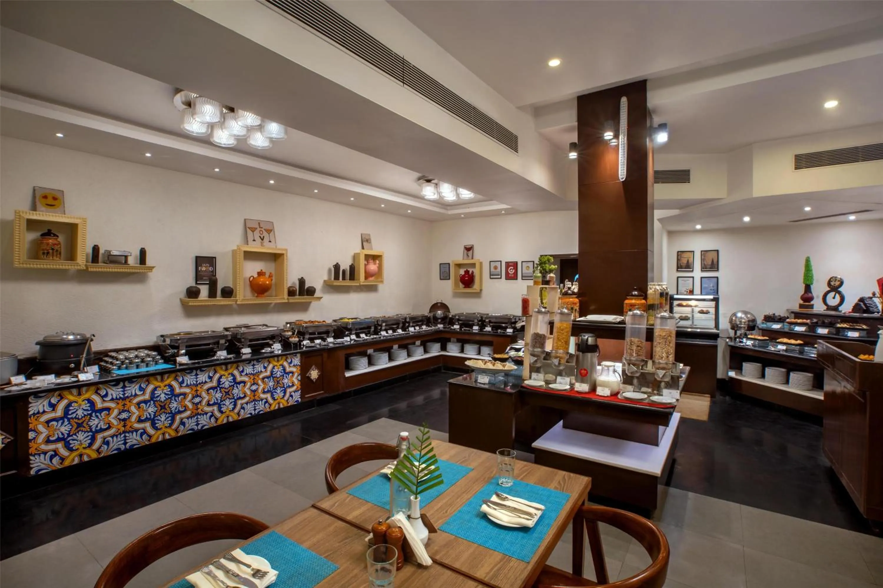 Breakfast in Radisson Goa Candolim