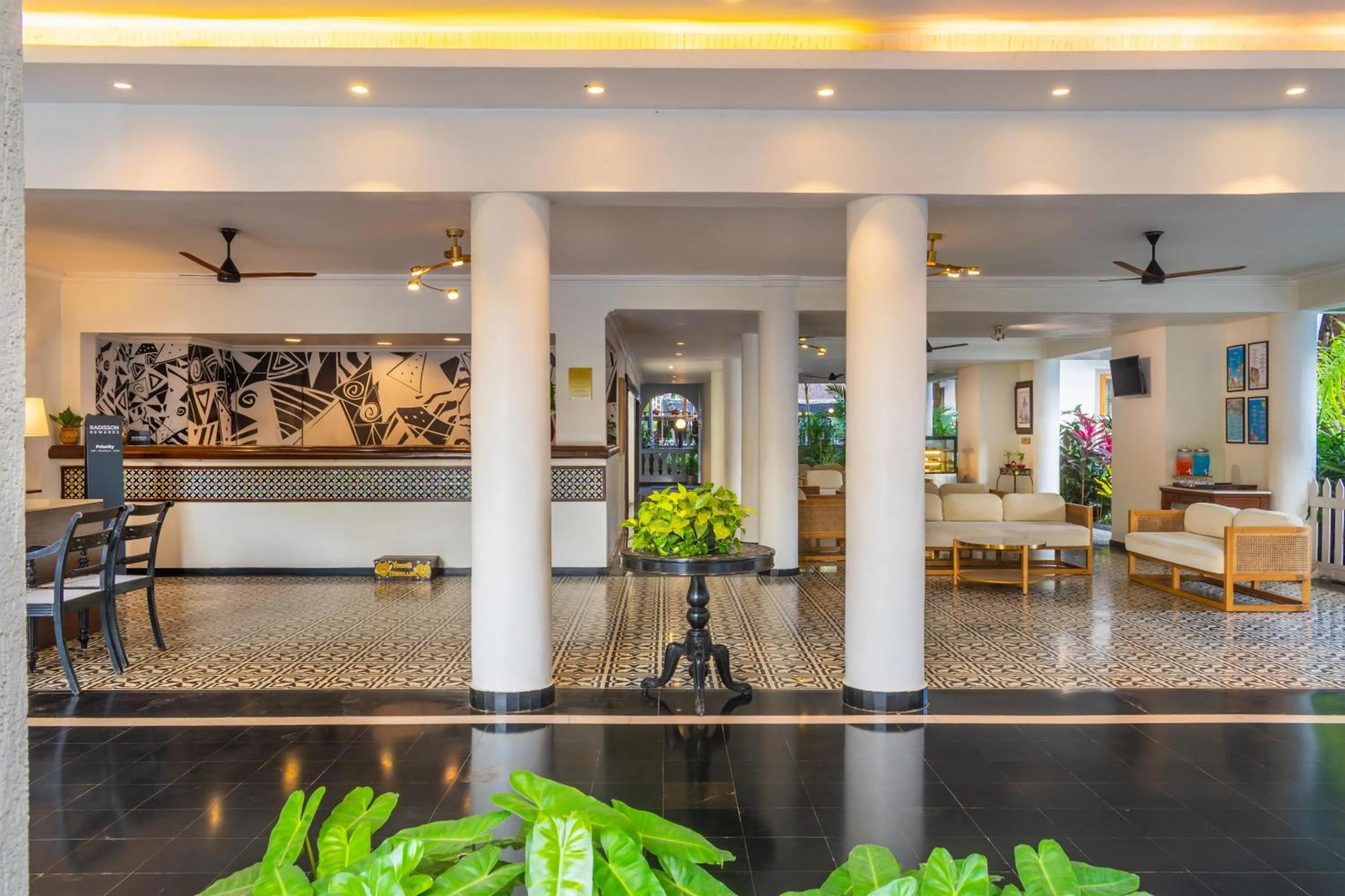 Lobby or reception in Radisson Goa Candolim