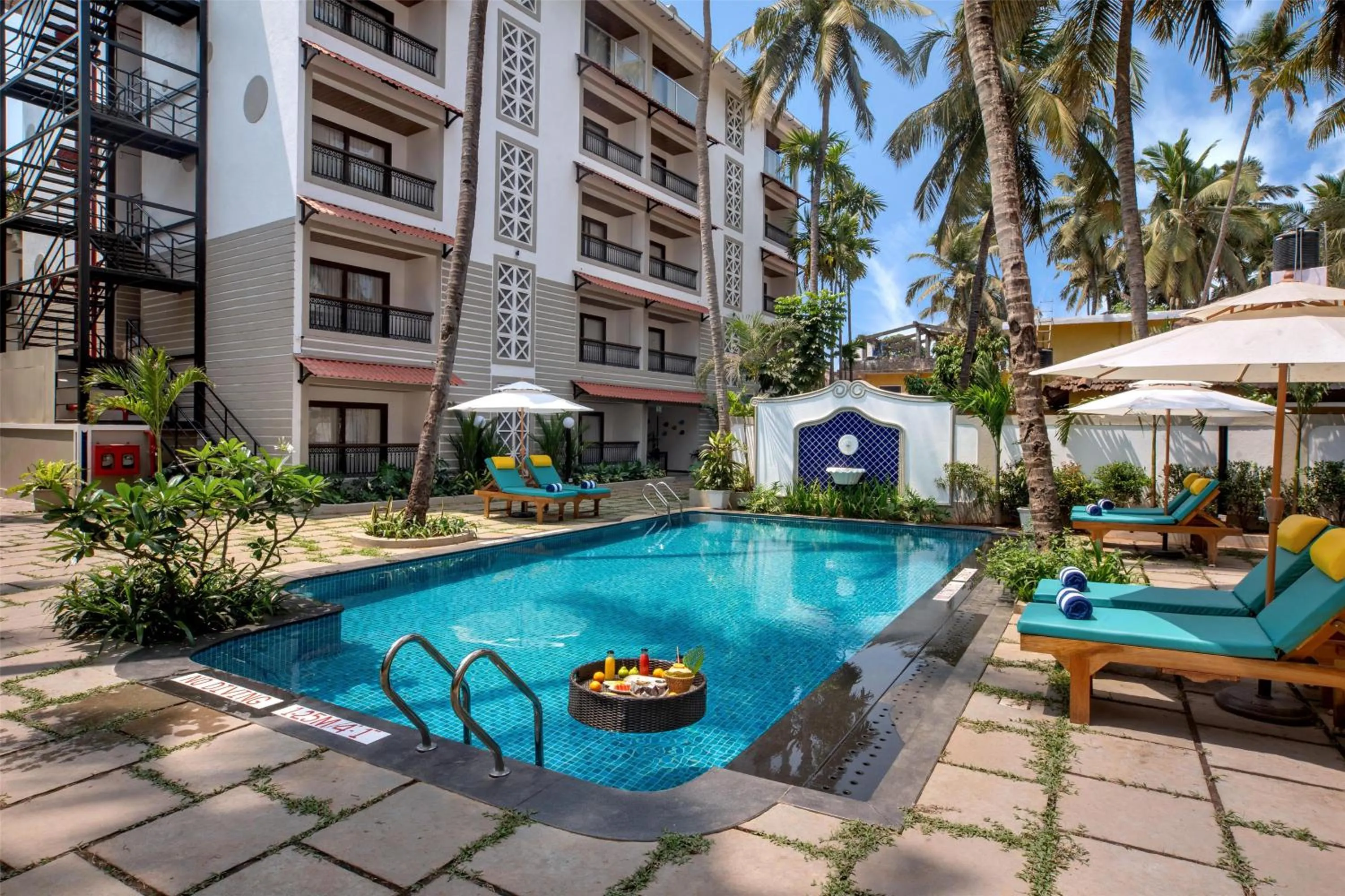 Food and drinks in Radisson Goa Candolim