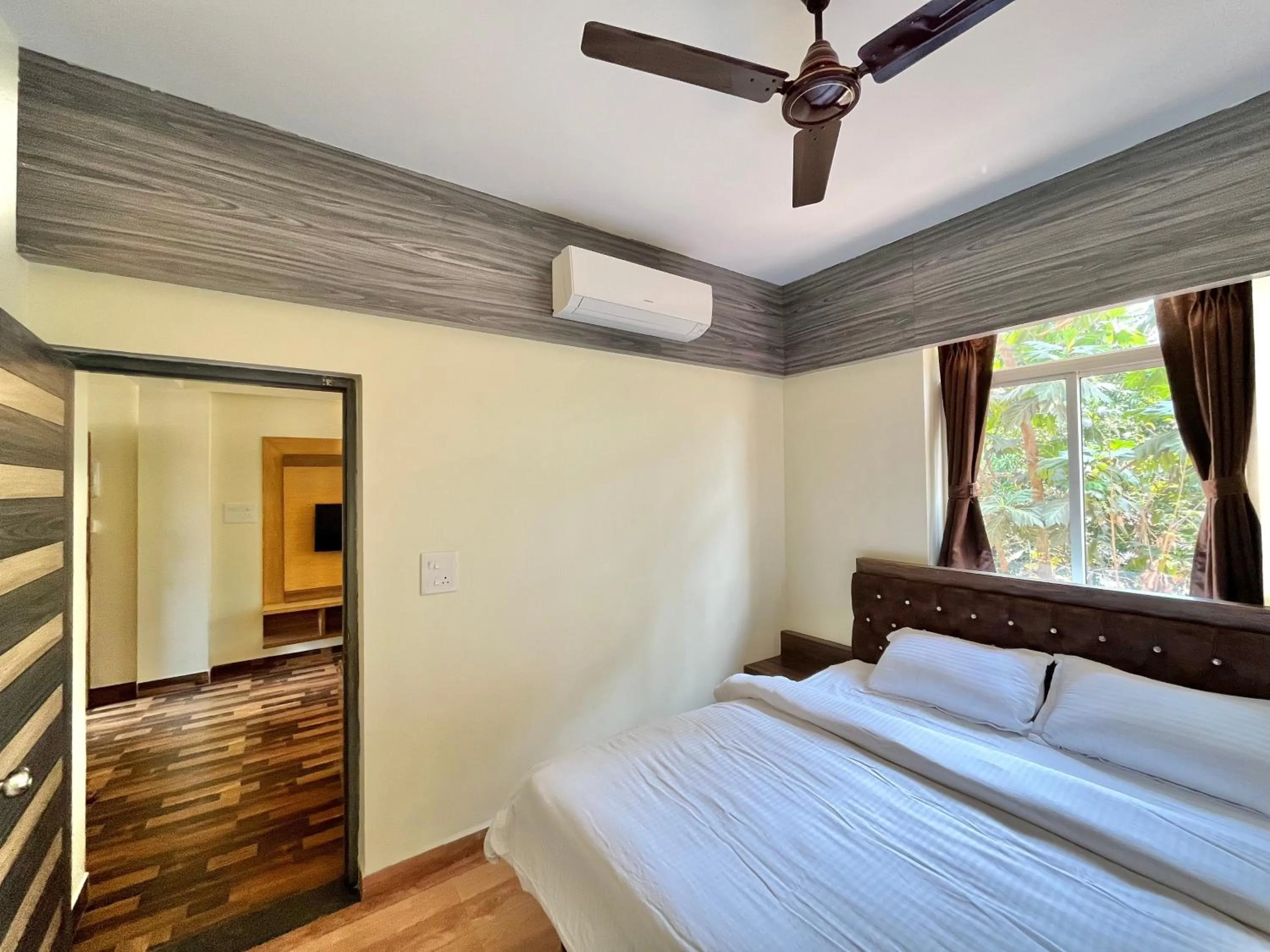 Bedroom, Bed in Lykke Suites- 2-min Drive to Colva Beach-By Goan Felicidade Hospitality PVT LTD